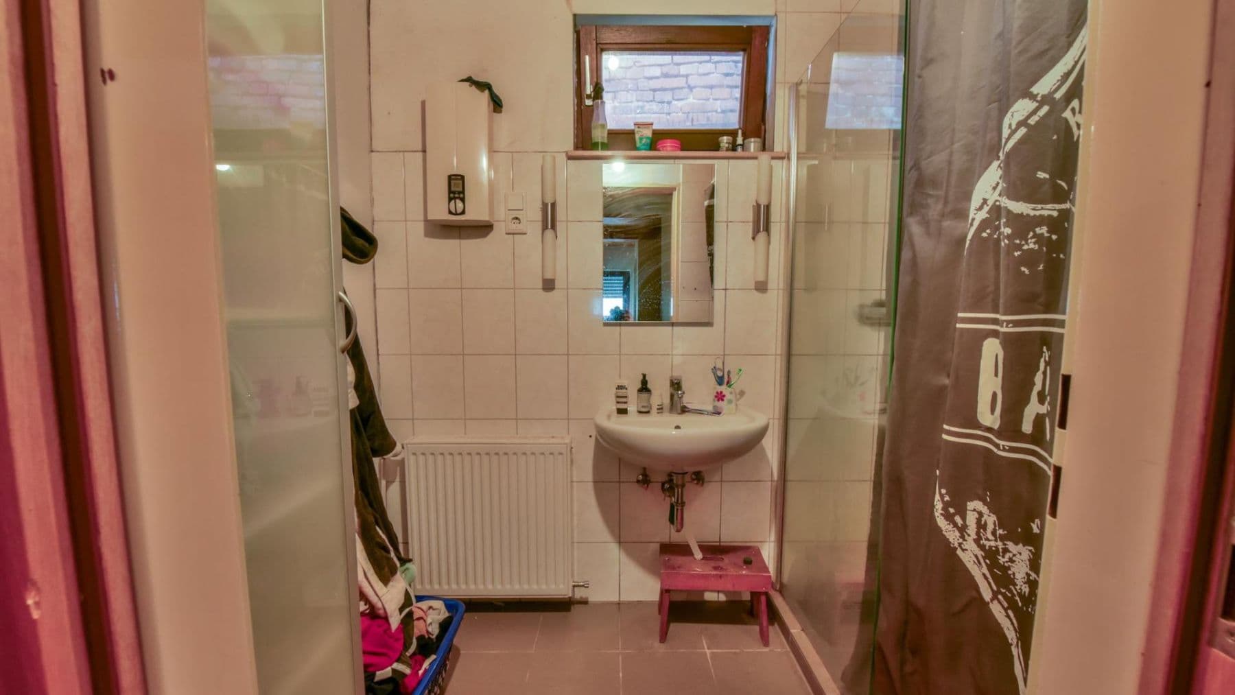 Prodej domu 120 m², pozemek 175 m², Modautal, Hessen Prodej domu 120 m², pozemek 175 m², Modautal, Hessen