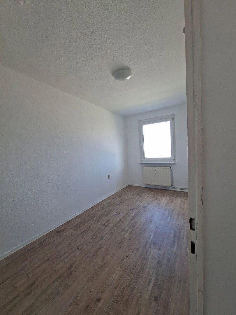 Pronájem bytu 3+1 58 m², Hauptstr. 18a-c, Gerdshagen, Braniborsko Pronájem bytu 3+1 58 m², Hauptstr. 18a-c, Gerdshagen, Braniborsko