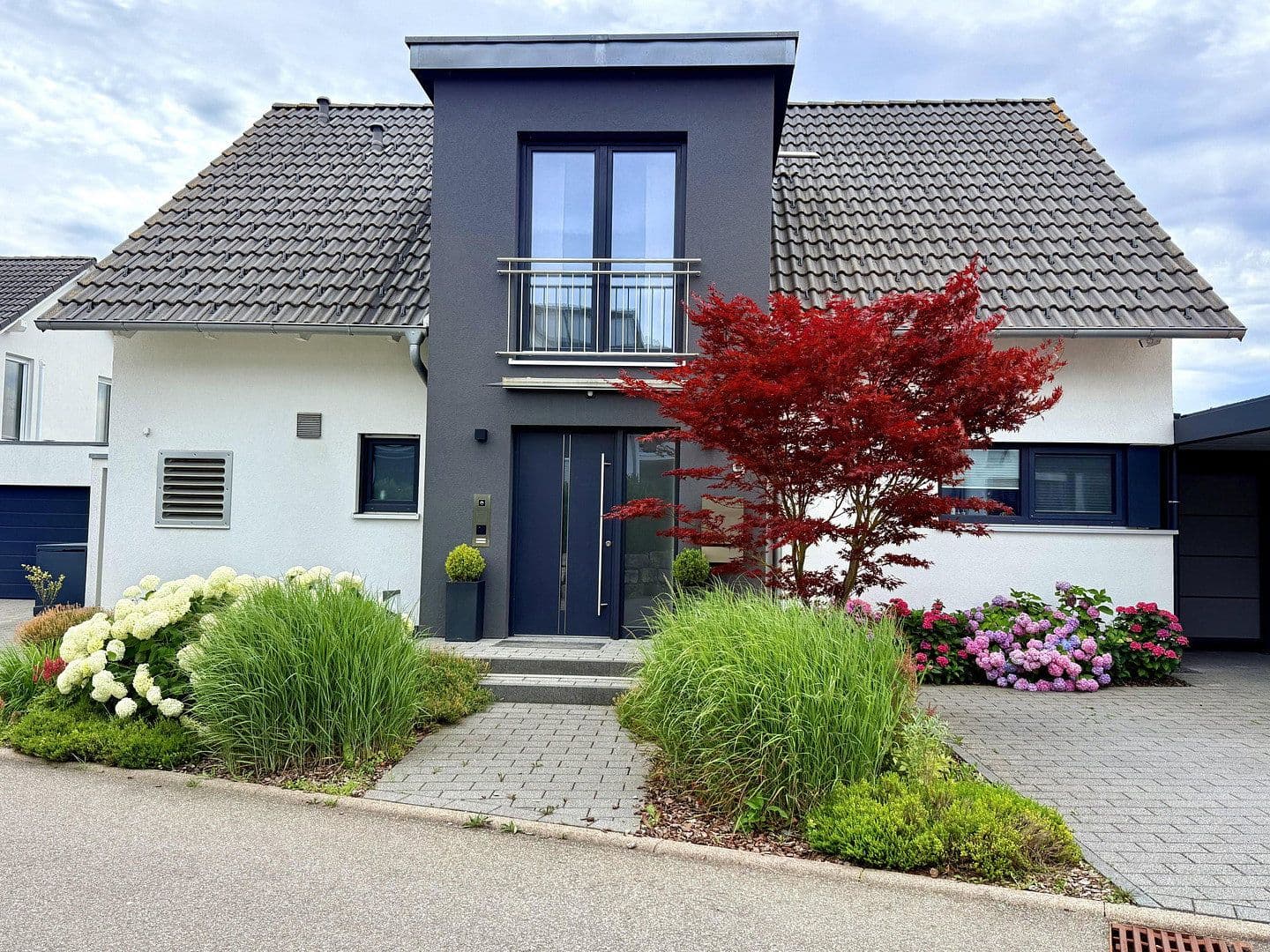 Prodej domu 150 m², pozemek 441 m², Luise-Schöffel-Weg 9, Herrenberg, Bádensko-Württembersko Prodej domu 150 m², pozemek 441 m², Luise-Schöffel-Weg 9, Herrenberg, Bádensko-Württembersko