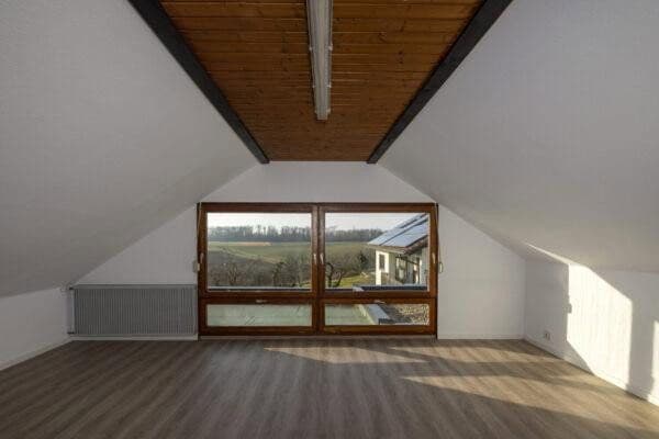 Prodej domu 260 m², pozemek 2.258 m², Gundelsheim, Bádensko-Württembersko Prodej domu 260 m², pozemek 2.258 m², Gundelsheim, Bádensko-Württembersko