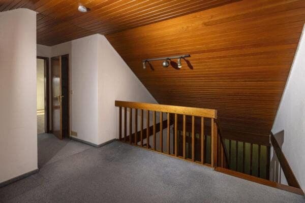 Prodej domu 260 m², pozemek 2.258 m², Gundelsheim, Bádensko-Württembersko Prodej domu 260 m², pozemek 2.258 m², Gundelsheim, Bádensko-Württembersko