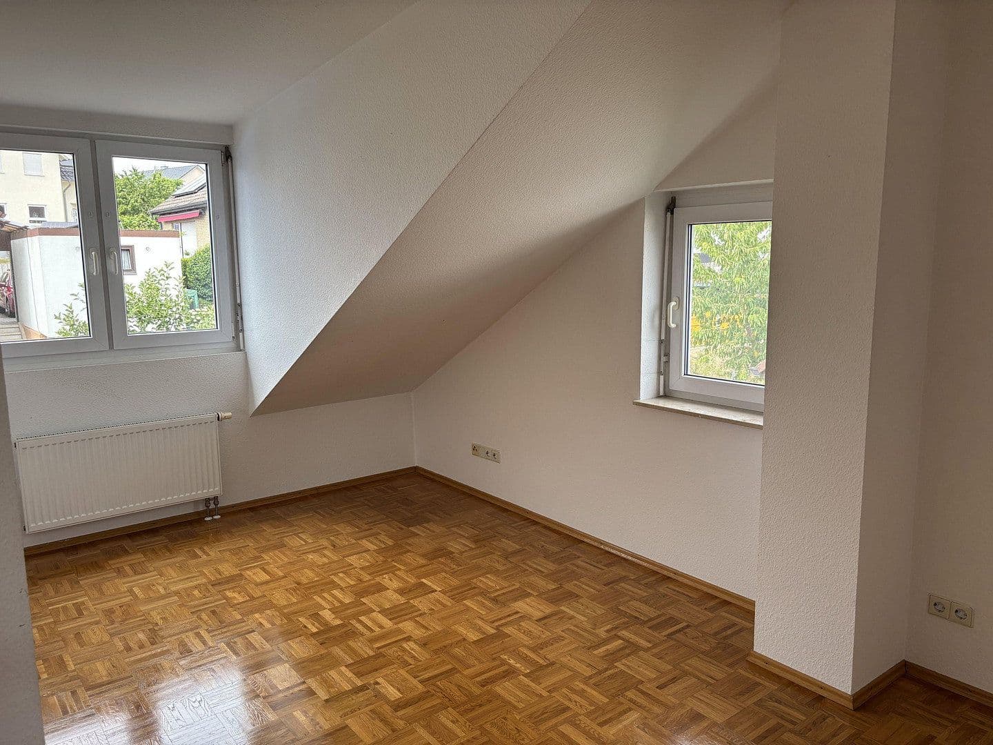 Prodej domu 120 m², pozemek 230 m², Friolzheim, Bádensko-Württembersko Prodej domu 120 m², pozemek 230 m², Friolzheim, Bádensko-Württembersko