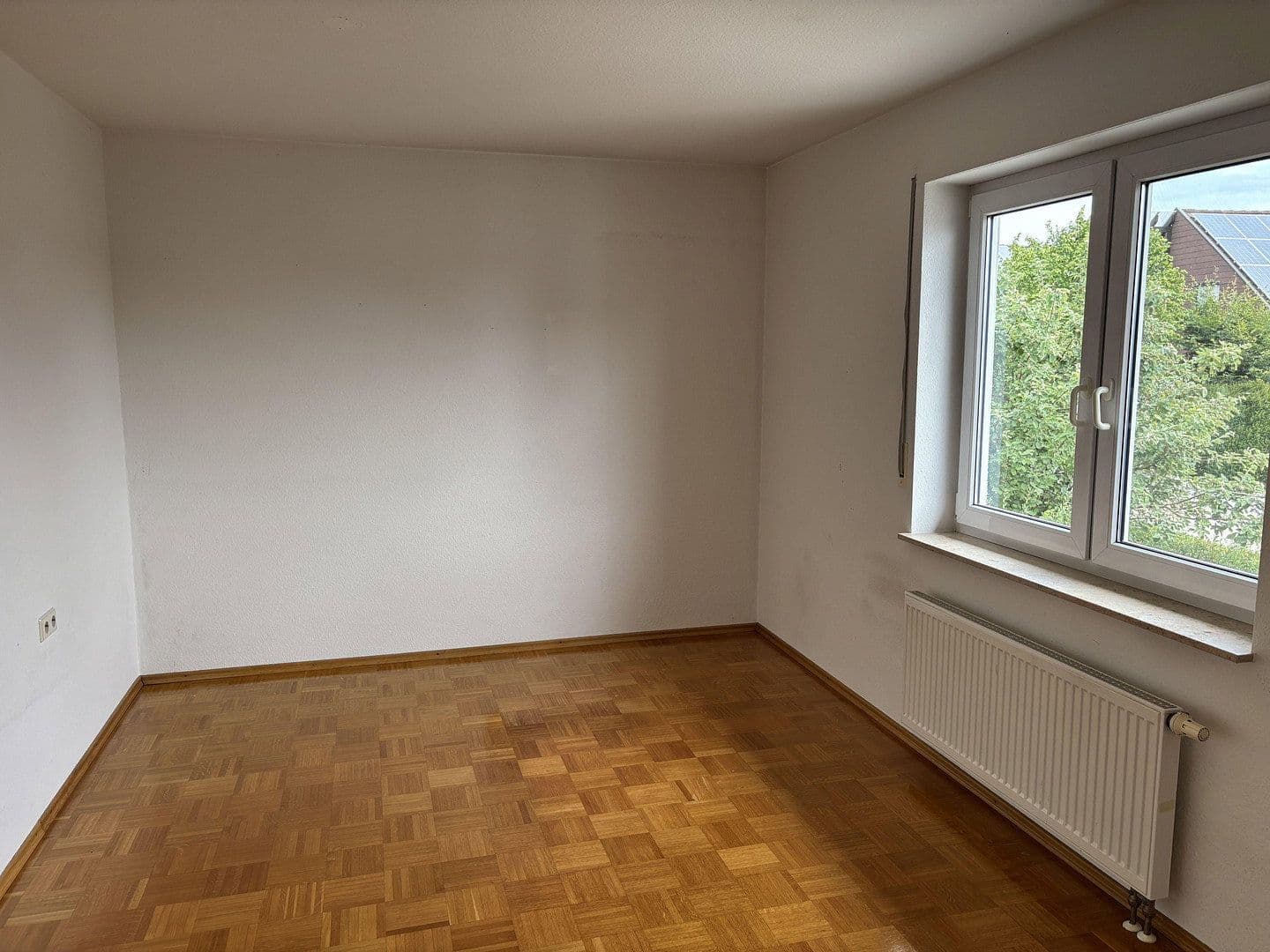 Prodej domu 120 m², pozemek 230 m², Friolzheim, Bádensko-Württembersko Prodej domu 120 m², pozemek 230 m², Friolzheim, Bádensko-Württembersko