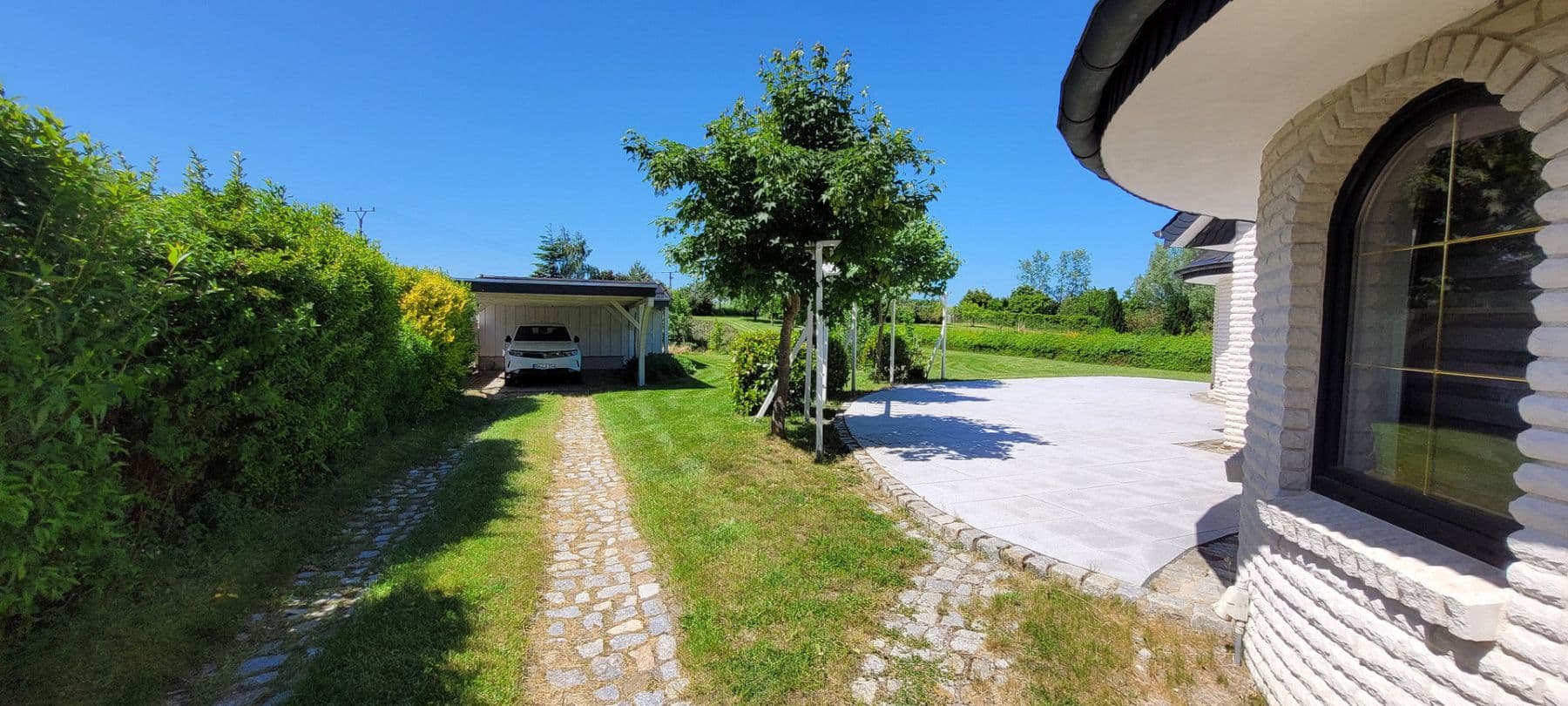Prodej domu 250 m², pozemek 2.284 m², Schwerin, Mecklenburg-Vorpommern Prodej domu 250 m², pozemek 2.284 m², Schwerin, Mecklenburg-Vorpommern