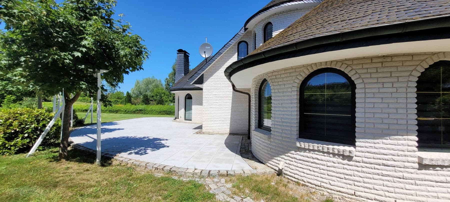 Prodej domu 250 m², pozemek 2.284 m², Schwerin, Mecklenburg-Vorpommern Prodej domu 250 m², pozemek 2.284 m², Schwerin, Mecklenburg-Vorpommern