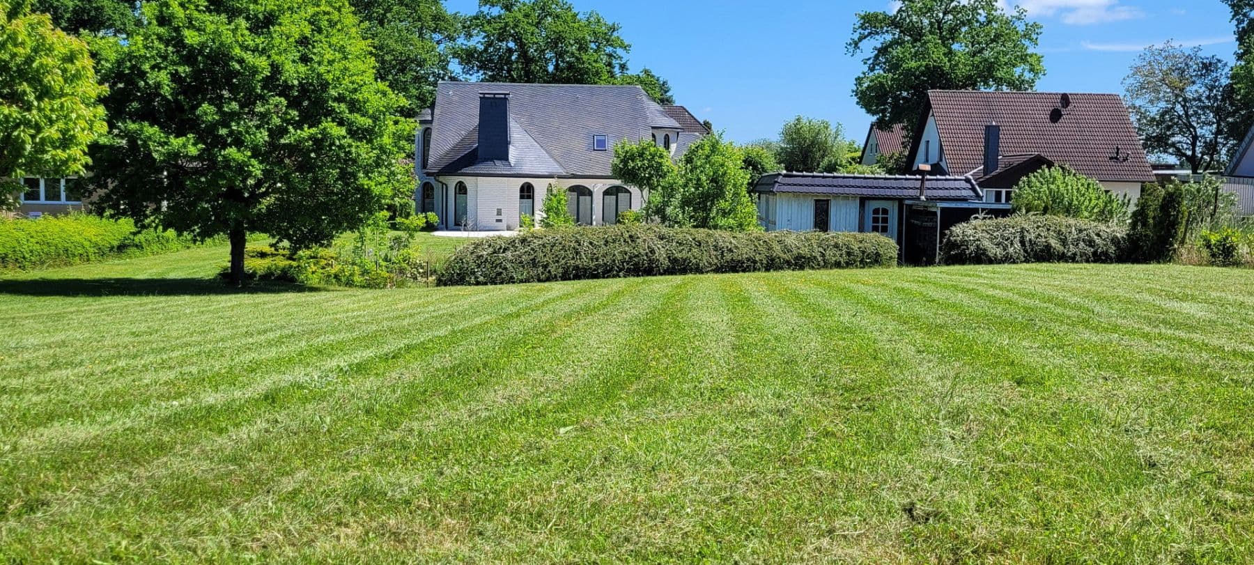 Prodej domu 250 m², pozemek 2.284 m², Schwerin, Mecklenburg-Vorpommern Prodej domu 250 m², pozemek 2.284 m², Schwerin, Mecklenburg-Vorpommern
