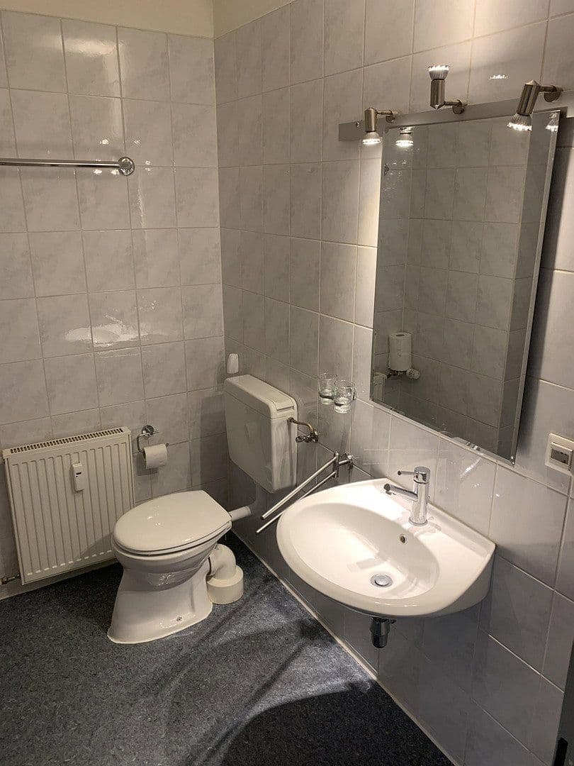 Pronájem bytu 3+kk 73 m², Von-Ossietzky-Ring 15, Essen, Severní Porýní-Vestfálsko Pronájem bytu 3+kk 73 m², Von-Ossietzky-Ring 15, Essen, Severní Porýní-Vestfálsko