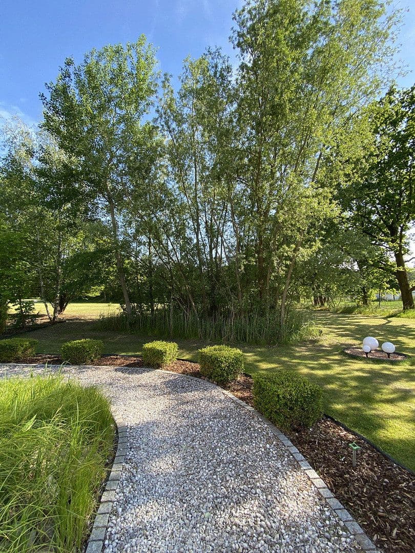 Prodej domu 420 m², pozemek 6.978 m², Kremmen, Braniborsko Prodej domu 420 m², pozemek 6.978 m², Kremmen, Braniborsko