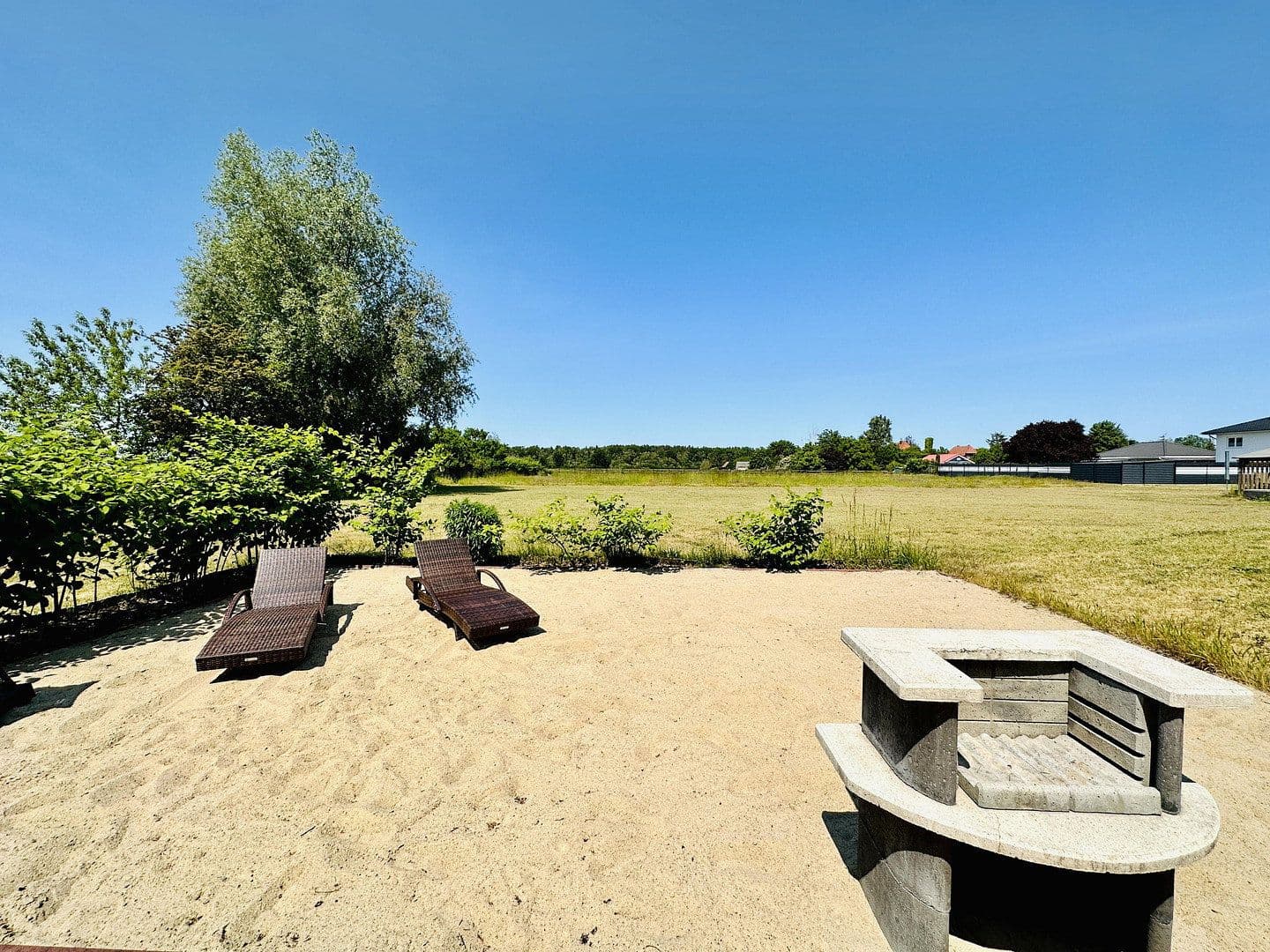Prodej domu 420 m², pozemek 6.978 m², Kremmen, Braniborsko Prodej domu 420 m², pozemek 6.978 m², Kremmen, Braniborsko