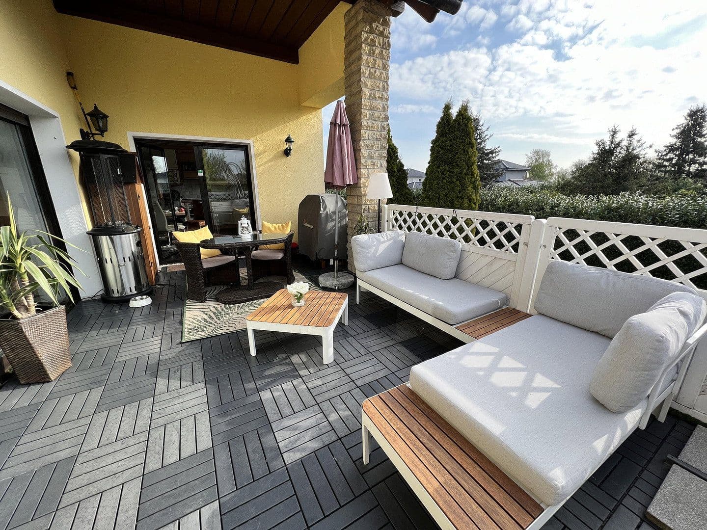 Prodej domu 420 m², pozemek 6.978 m², Kremmen, Braniborsko Prodej domu 420 m², pozemek 6.978 m², Kremmen, Braniborsko
