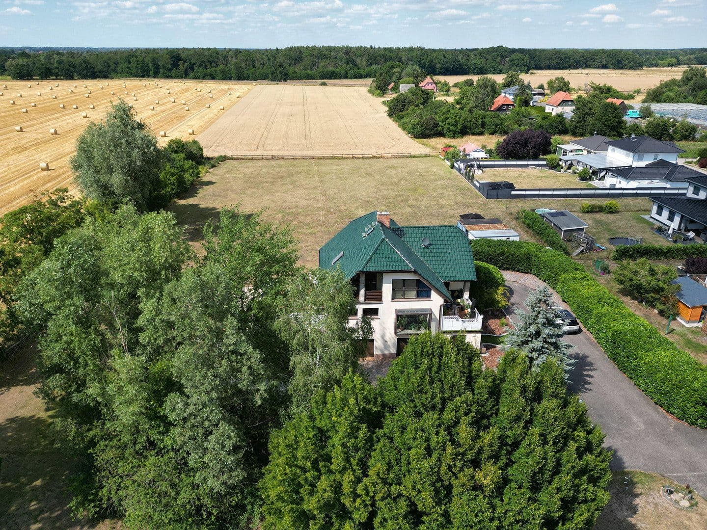 Prodej domu 420 m², pozemek 6.978 m², Kremmen, Braniborsko Prodej domu 420 m², pozemek 6.978 m², Kremmen, Braniborsko