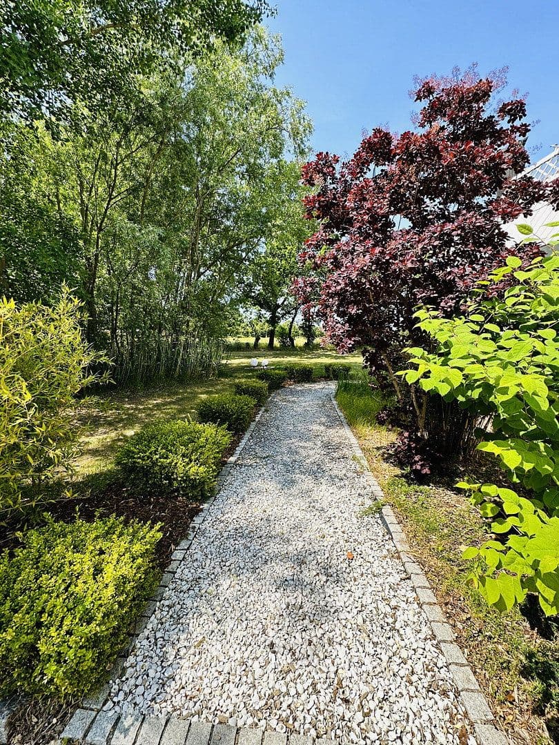 Prodej domu 420 m², pozemek 6.978 m², Kremmen, Braniborsko Prodej domu 420 m², pozemek 6.978 m², Kremmen, Braniborsko