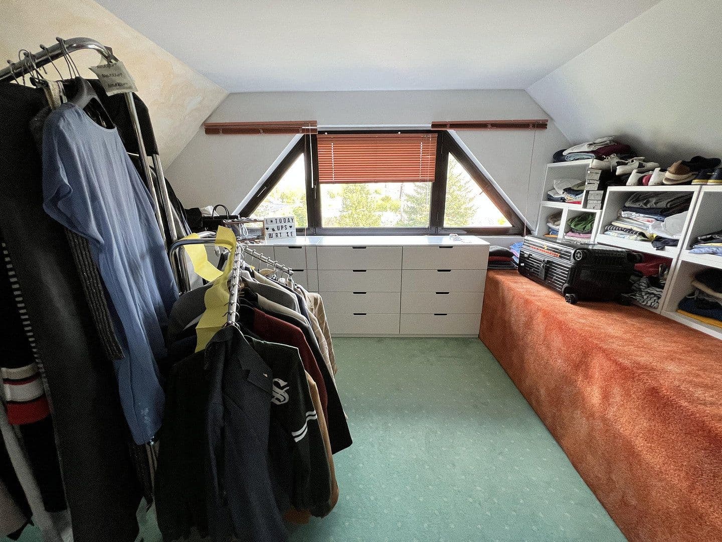 Prodej domu 420 m², pozemek 6.978 m², Kremmen, Braniborsko Prodej domu 420 m², pozemek 6.978 m², Kremmen, Braniborsko