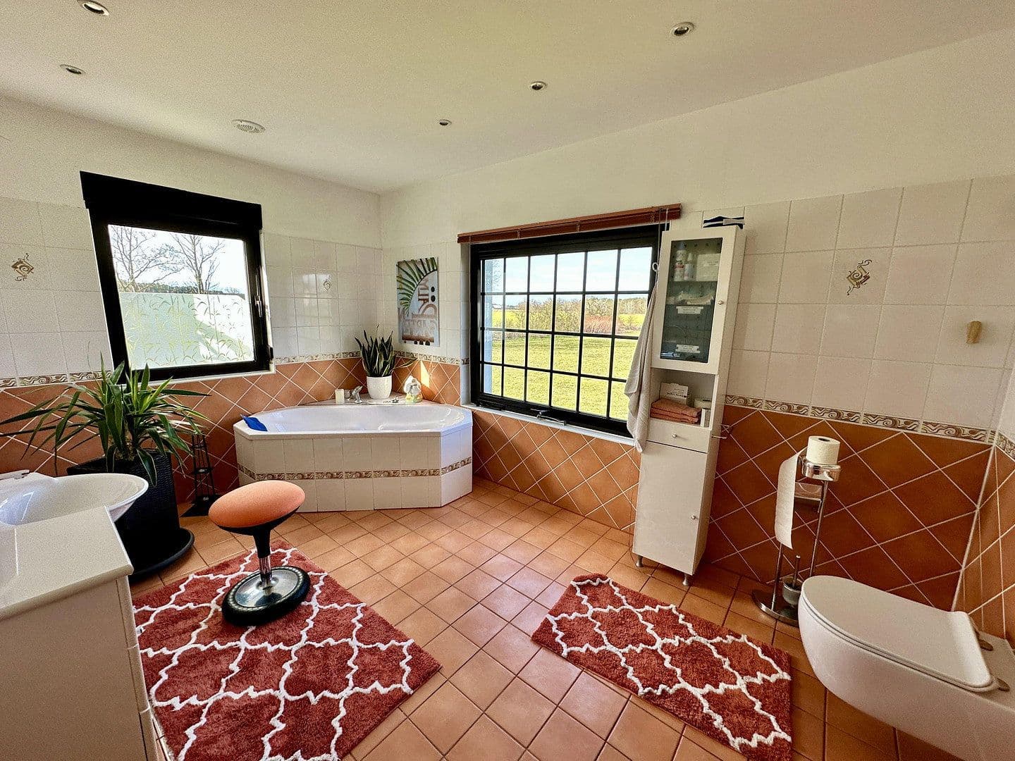Prodej domu 420 m², pozemek 6.978 m², Kremmen, Braniborsko Prodej domu 420 m², pozemek 6.978 m², Kremmen, Braniborsko
