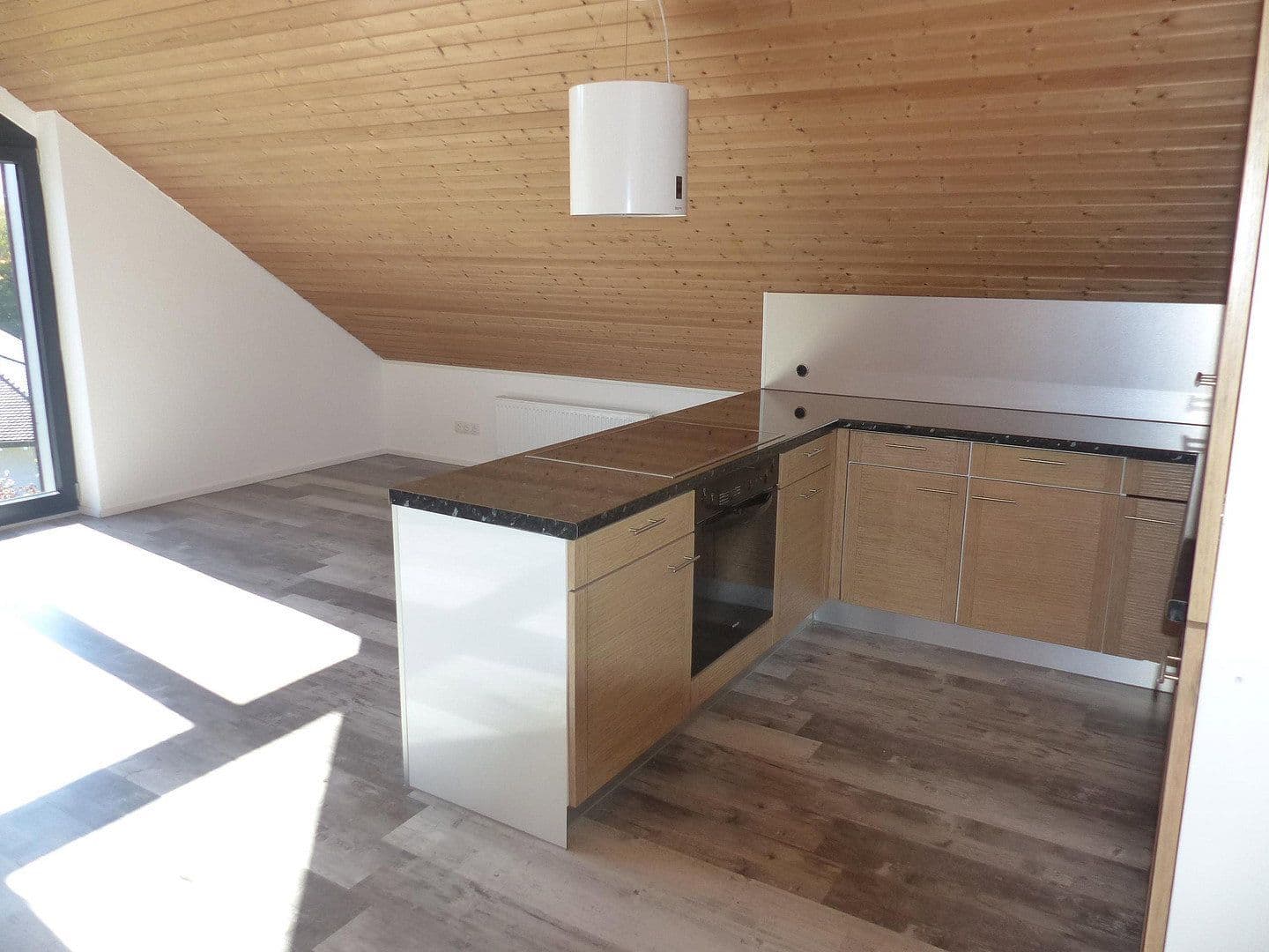 Pronájem bytu 3+1 60 m², Albstadt, Bádensko-Württembersko Pronájem bytu 3+1 60 m², Albstadt, Bádensko-Württembersko