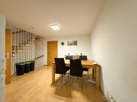 Pronájem bytu 7+1 12 m², Hasengraten 17, Leinfelden-Echterdingen, Bádensko-Württembersko Pronájem bytu 7+1 12 m², Hasengraten 17, Leinfelden-Echterdingen, Bádensko-Württembersko