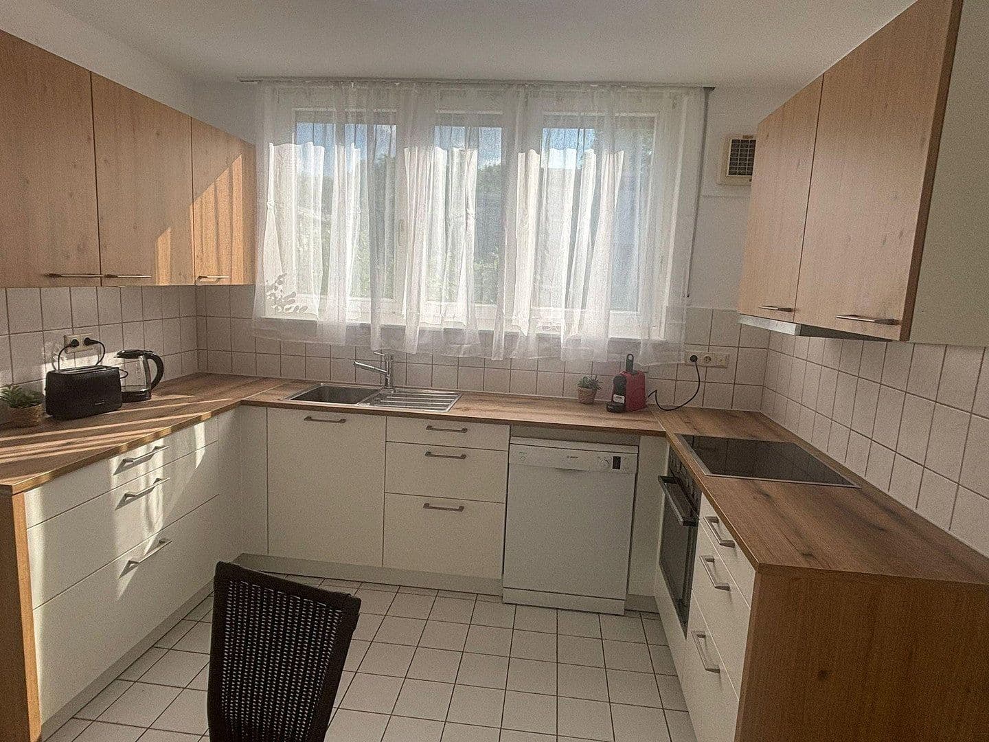 Pronájem bytu 6+1 19 m², Albrecht-Dürer-Weg 21B, Stuttgart, Bádensko-Württembersko Pronájem bytu 6+1 19 m², Albrecht-Dürer-Weg 21B, Stuttgart, Bádensko-Württembersko