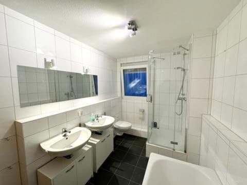 Pronájem bytu 7+1 12 m², Hasengraten 17, Leinfelden-Echterdingen, Bádensko-Württembersko Pronájem bytu 7+1 12 m², Hasengraten 17, Leinfelden-Echterdingen, Bádensko-Württembersko