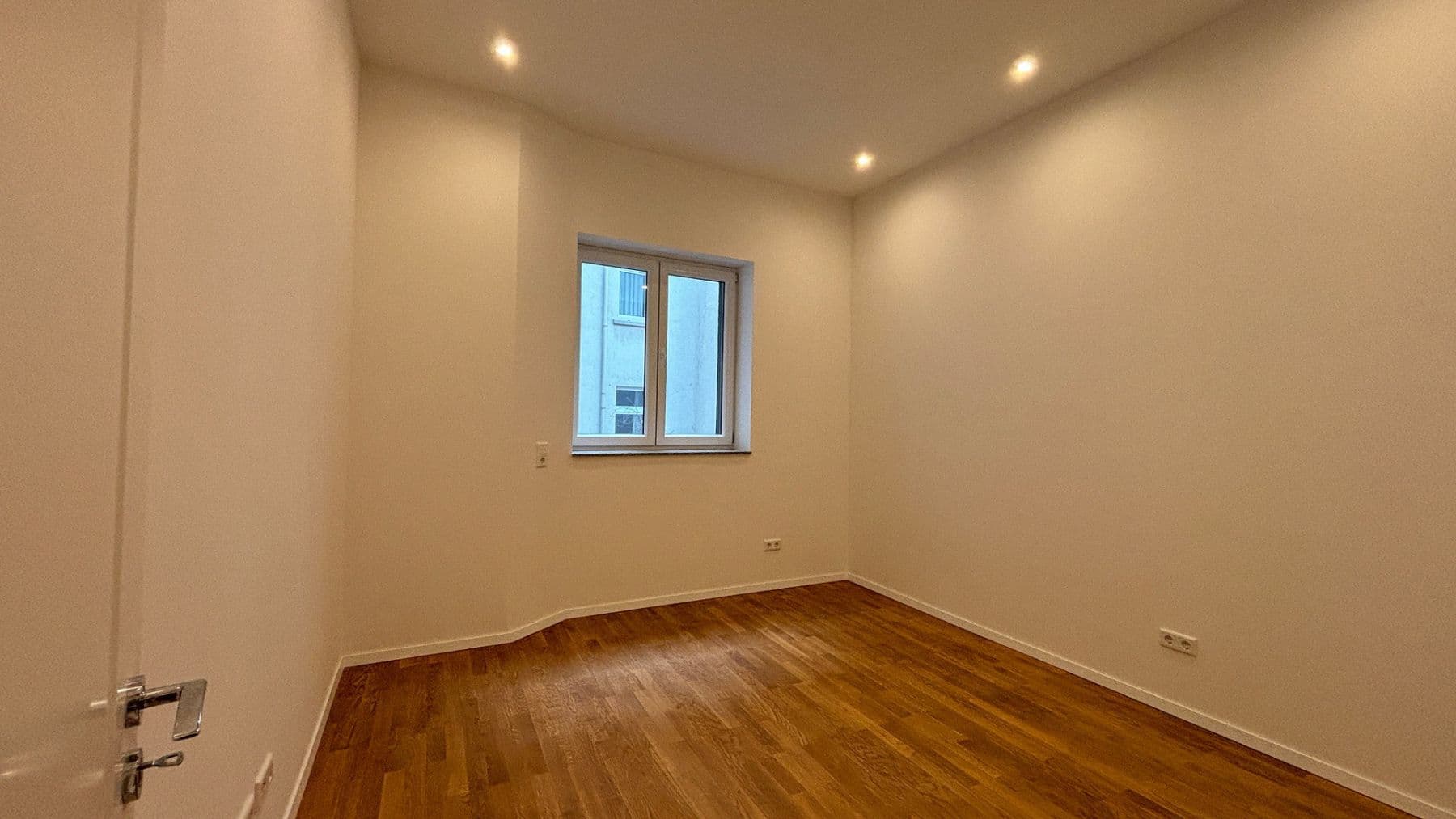 Pronájem bytu 3+kk 114 m², Frankfurt am Main, Hessen Pronájem bytu 3+kk 114 m², Frankfurt am Main, Hessen