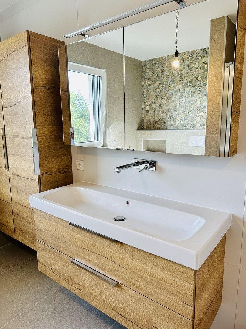 Pronájem domu 145 m², pozemek 475 m², Höfener Str. 23c, Schleiden, Severní Porýní-Vestfálsko Pronájem domu 145 m², pozemek 475 m², Höfener Str. 23c, Schleiden, Severní Porýní-Vestfálsko