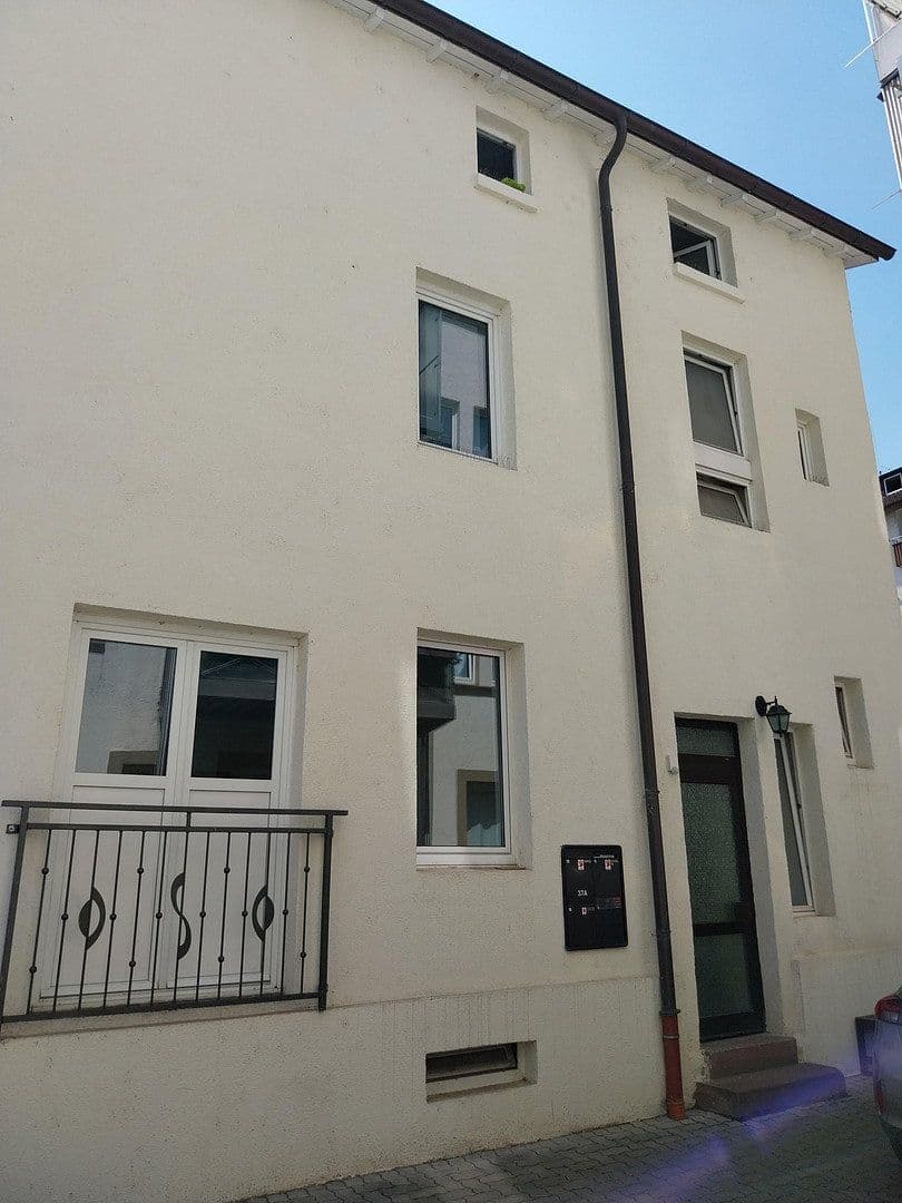 Pronájem bytu 4+1 145 m², Rosenbergstraße 37 A, Stuttgart, Bádensko-Württembersko Pronájem bytu 4+1 145 m², Rosenbergstraße 37 A, Stuttgart, Bádensko-Württembersko