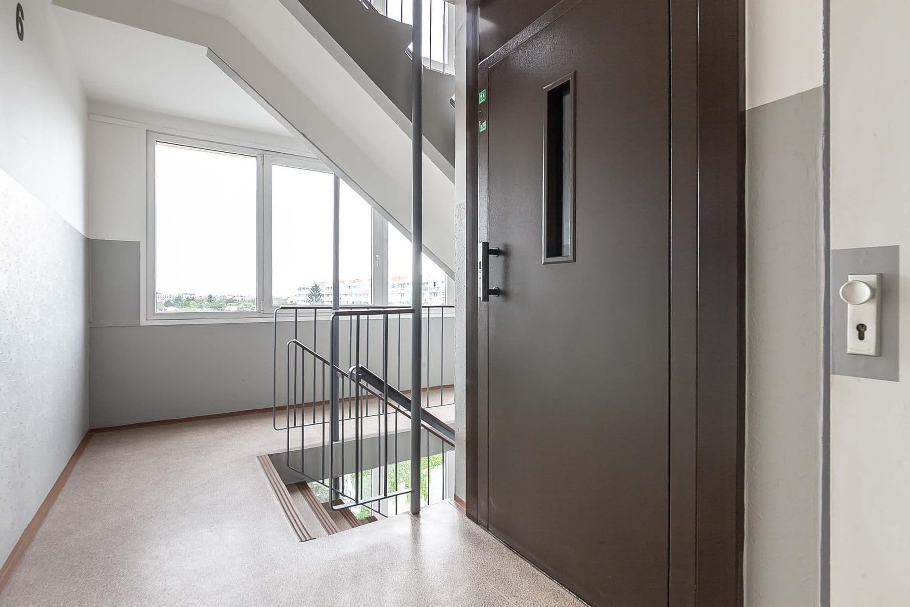 Prodej bytu 2+kk 46 m², Zárybská, Praha, Praha Prodej bytu 2+kk 46 m², Zárybská, Praha, Praha