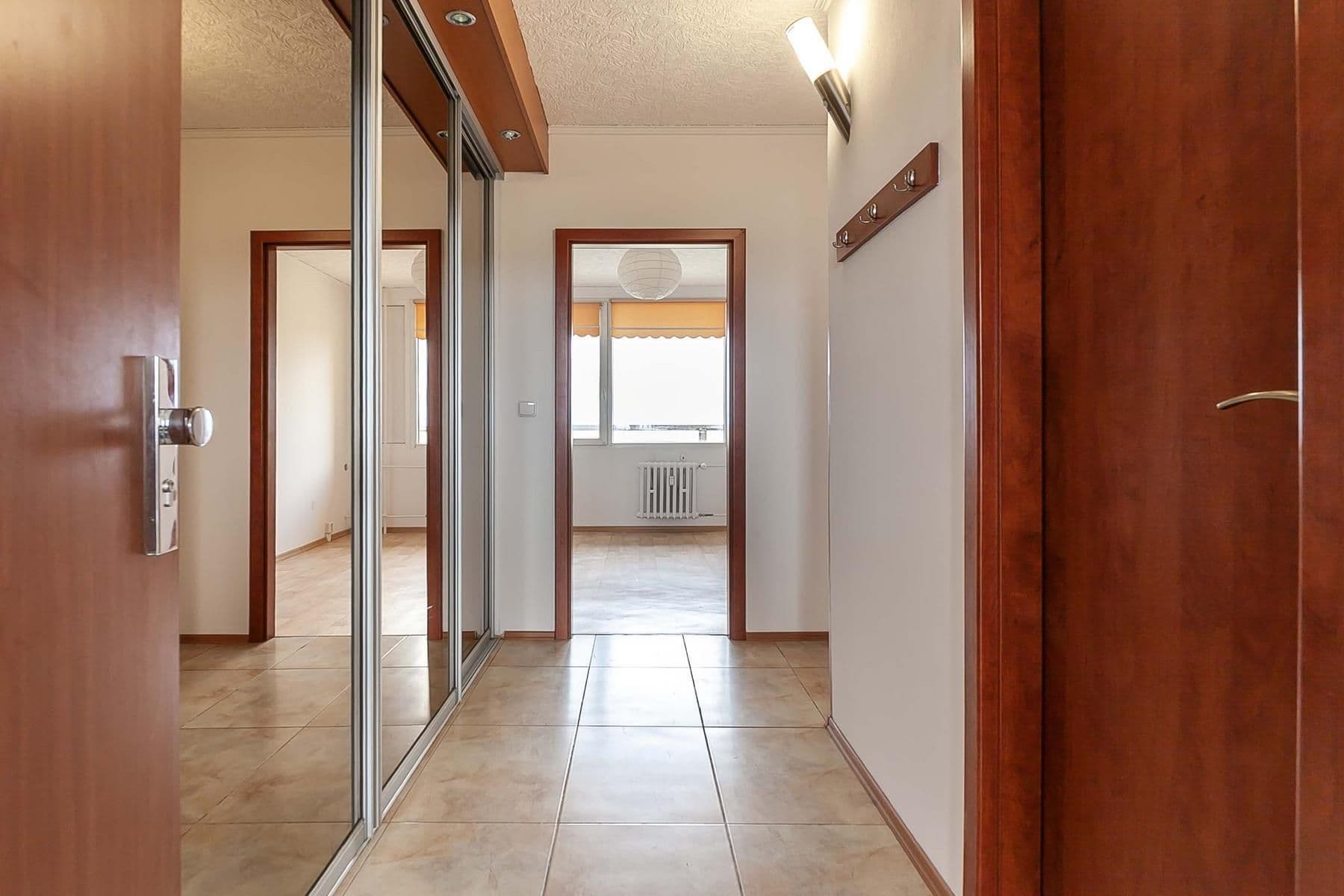 Prodej bytu 2+kk 46 m², Zárybská, Praha, Praha Prodej bytu 2+kk 46 m², Zárybská, Praha, Praha