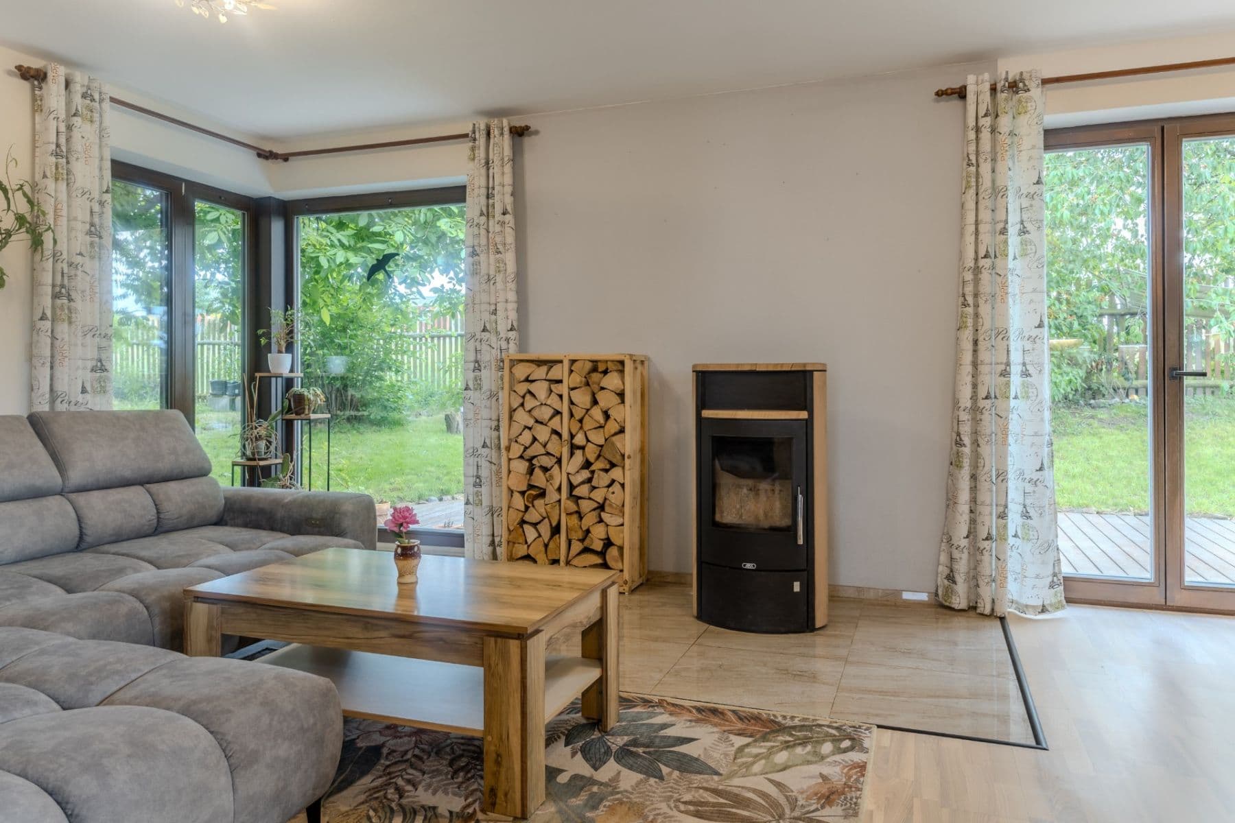Prodej domu 117 m², pozemek 774 m², Červenohrádecká, Plzeň, Plzeňský kraj Prodej domu 117 m², pozemek 774 m², Červenohrádecká, Plzeň, Plzeňský kraj