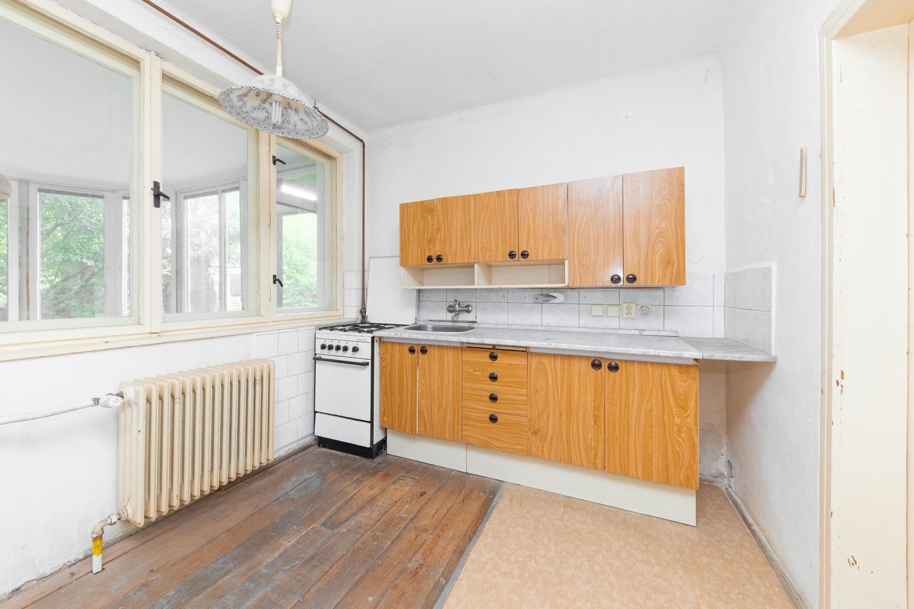 Prodej domu 100 m², pozemek 536 m², Ukrajina, Moravská Nová Ves, Jihomoravský kraj Prodej domu 100 m², pozemek 536 m², Ukrajina, Moravská Nová Ves, Jihomoravský kraj