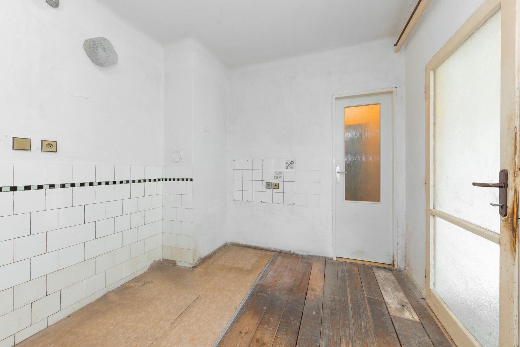 Prodej domu 100 m², pozemek 536 m², Ukrajina, Moravská Nová Ves, Jihomoravský kraj Prodej domu 100 m², pozemek 536 m², Ukrajina, Moravská Nová Ves, Jihomoravský kraj