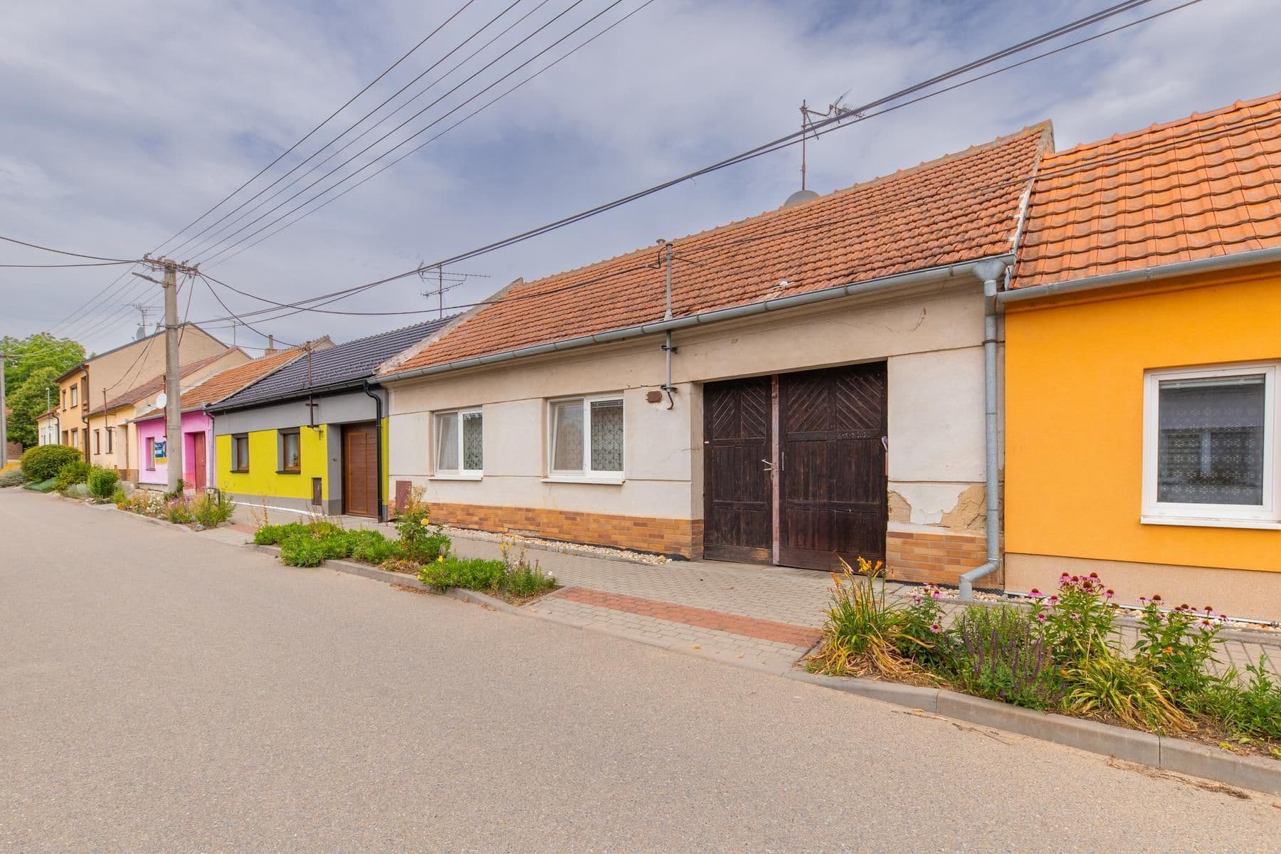 Prodej domu 100 m², pozemek 536 m², Ukrajina, Moravská Nová Ves, Jihomoravský kraj Prodej domu 100 m², pozemek 536 m², Ukrajina, Moravská Nová Ves, Jihomoravský kraj