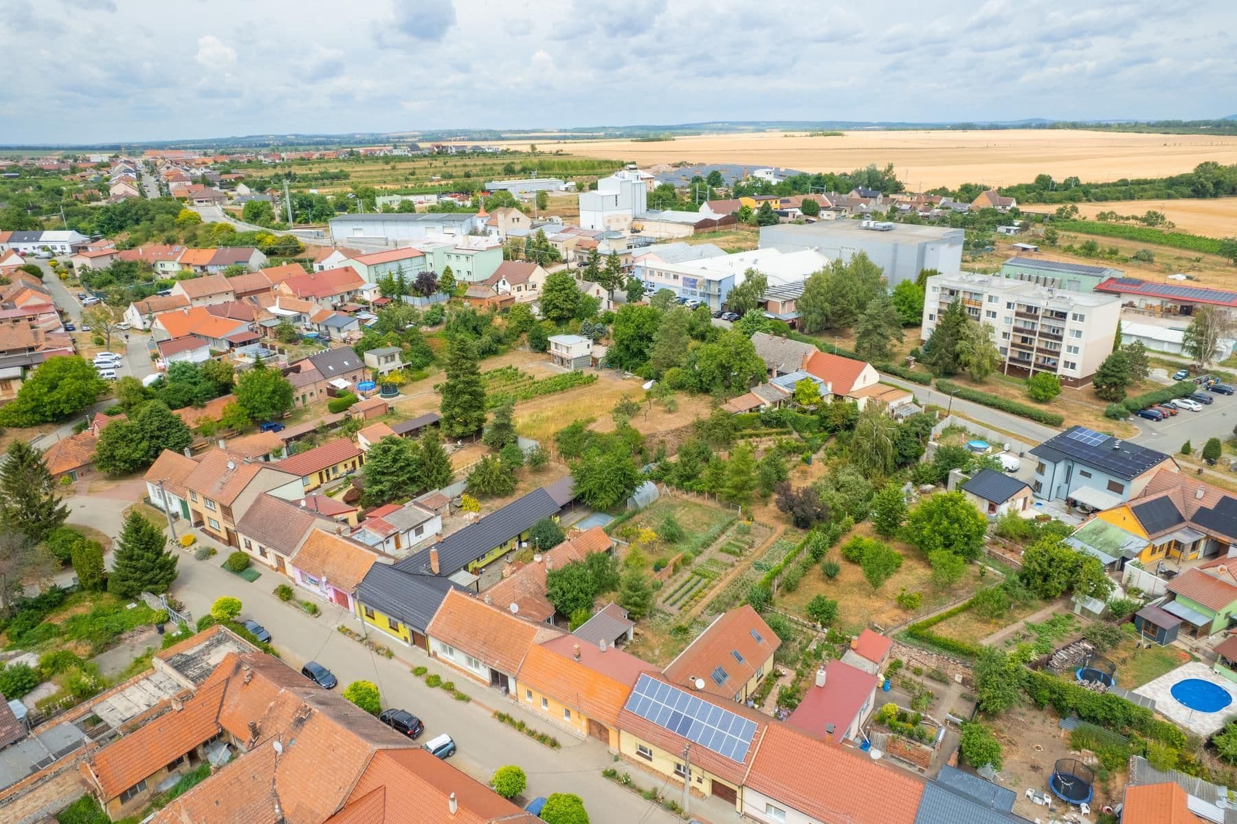 Prodej domu 100 m², pozemek 536 m², Ukrajina, Moravská Nová Ves, Jihomoravský kraj Prodej domu 100 m², pozemek 536 m², Ukrajina, Moravská Nová Ves, Jihomoravský kraj