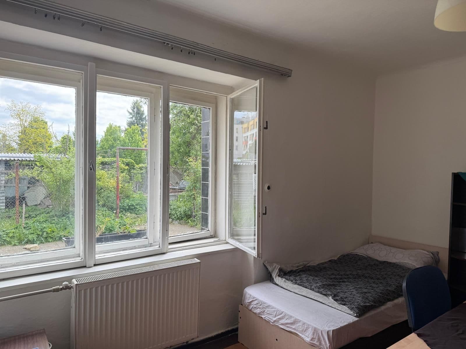 Pronájem bytu 1+kk 20 m², Křešínská, Praha, Praha Pronájem bytu 1+kk 20 m², Křešínská, Praha, Praha