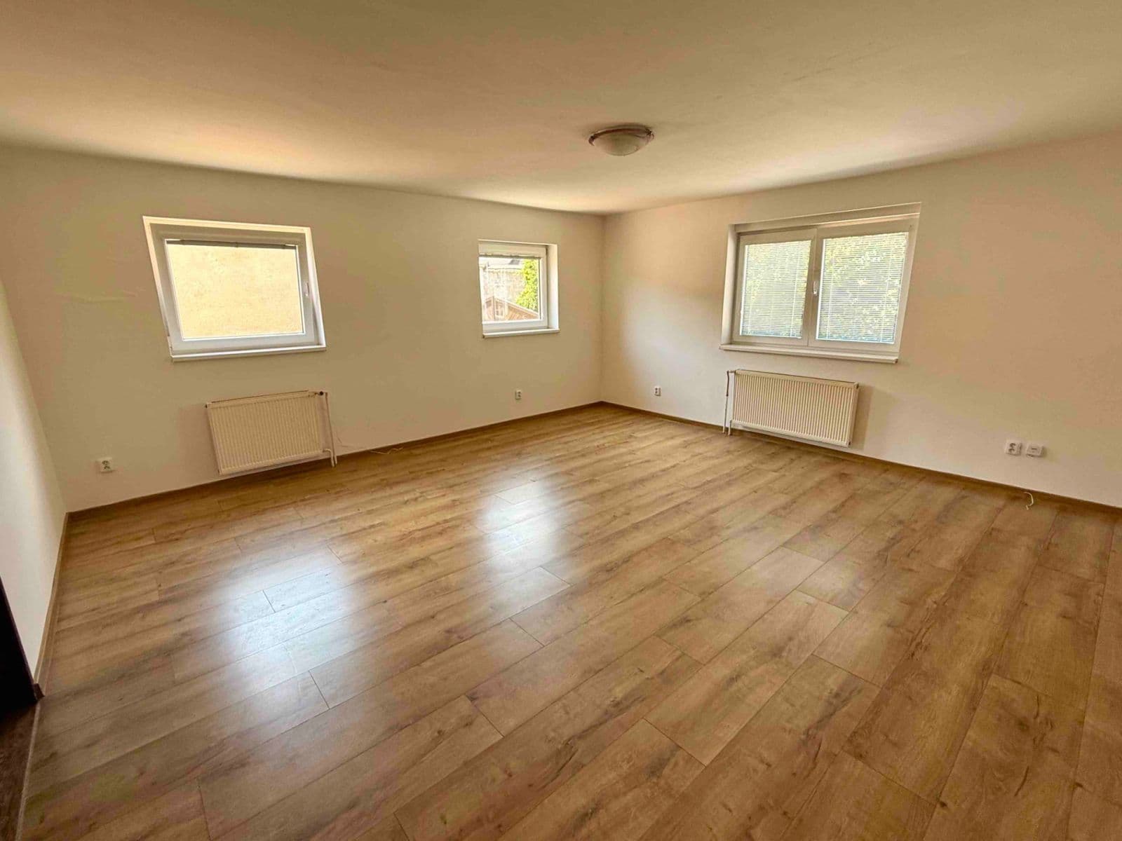 Pronájem domu 150 m², pozemek 50 m², Polní, Velké Přílepy, Středočeský kraj Pronájem domu 150 m², pozemek 50 m², Polní, Velké Přílepy, Středočeský kraj