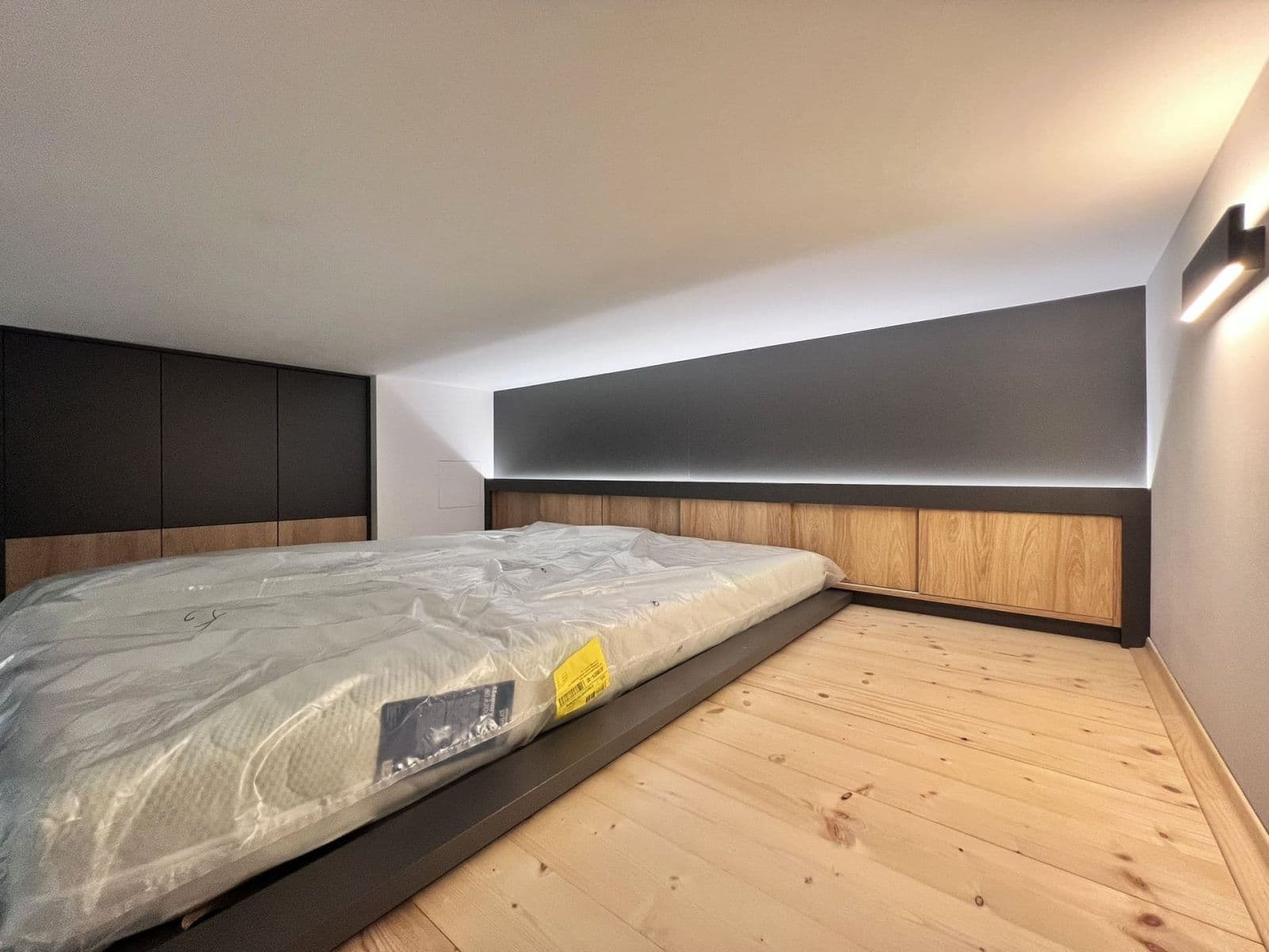 Pronájem bytu 1+kk 41 m², Tusarova, Praha, Praha Pronájem bytu 1+kk 41 m², Tusarova, Praha, Praha