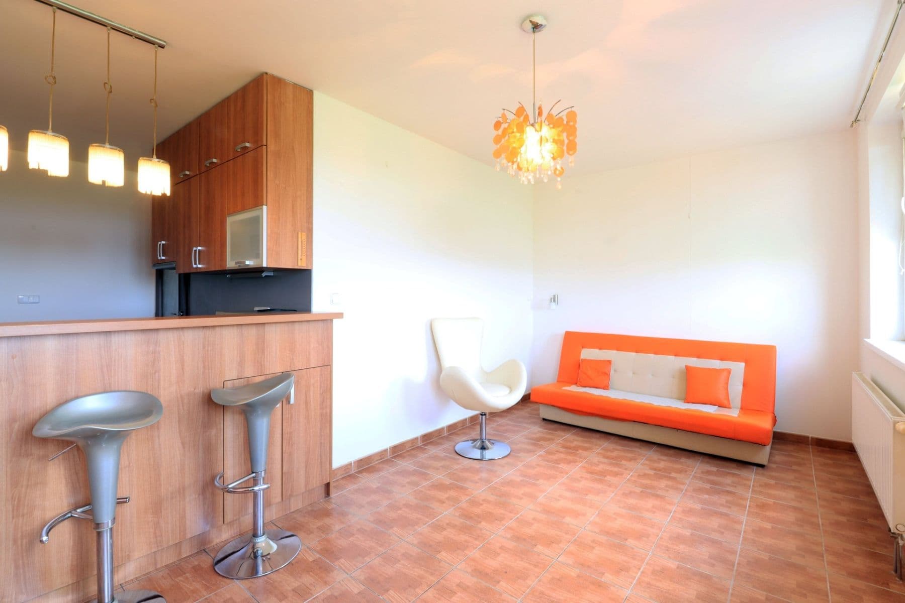 Pronájem bytu 1+kk 32 m², V Honech, Klecany, Středočeský kraj Pronájem bytu 1+kk 32 m², V Honech, Klecany, Středočeský kraj