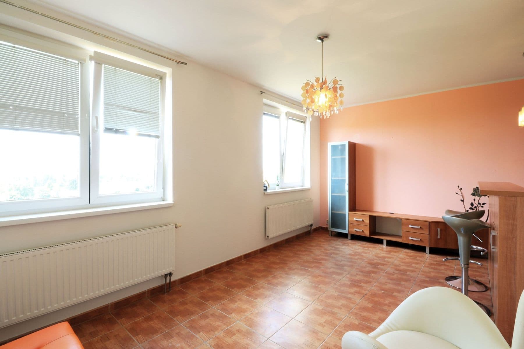 Pronájem bytu 1+kk 32 m², V Honech, Klecany, Středočeský kraj Pronájem bytu 1+kk 32 m², V Honech, Klecany, Středočeský kraj
