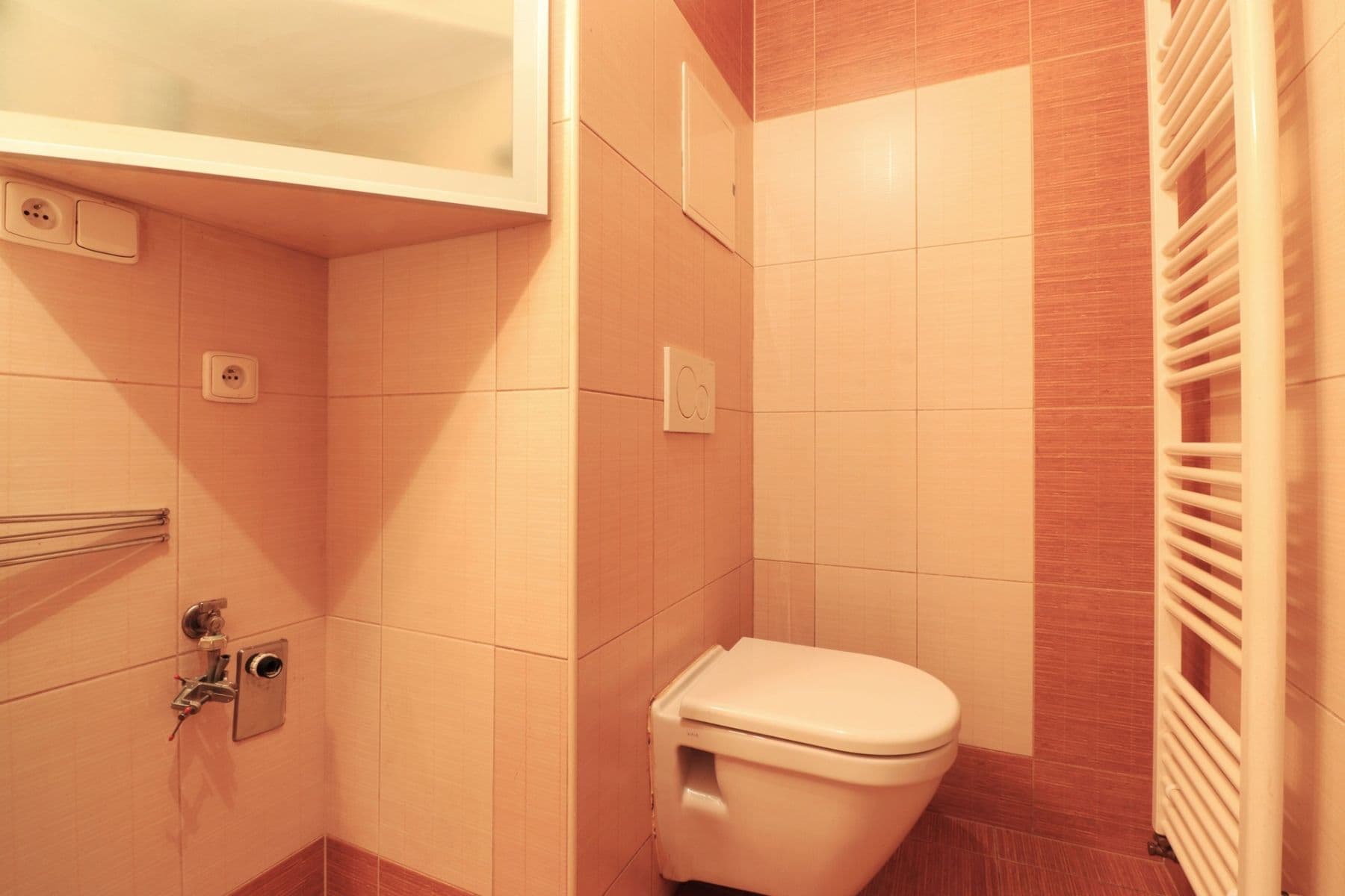 Pronájem bytu 1+kk 32 m², V Honech, Klecany, Středočeský kraj Pronájem bytu 1+kk 32 m², V Honech, Klecany, Středočeský kraj