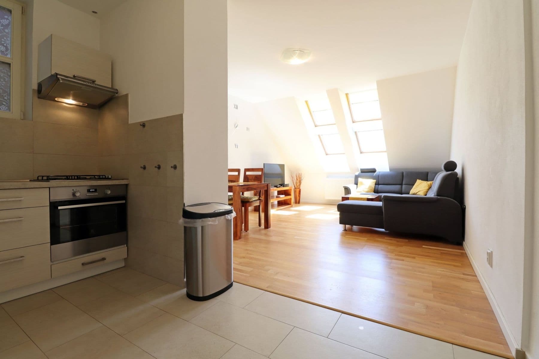 Pronájem bytu 2+kk 55 m², Hájkova, Praha, Praha Pronájem bytu 2+kk 55 m², Hájkova, Praha, Praha
