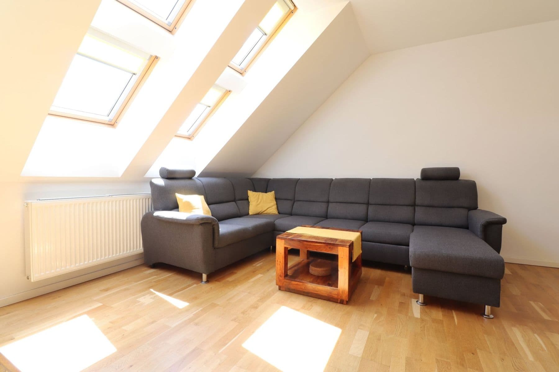 Pronájem bytu 2+kk 55 m², Hájkova, Praha, Praha Pronájem bytu 2+kk 55 m², Hájkova, Praha, Praha