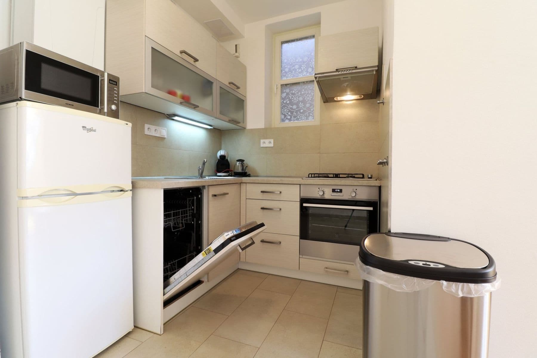 Pronájem bytu 2+kk 55 m², Hájkova, Praha, Praha Pronájem bytu 2+kk 55 m², Hájkova, Praha, Praha