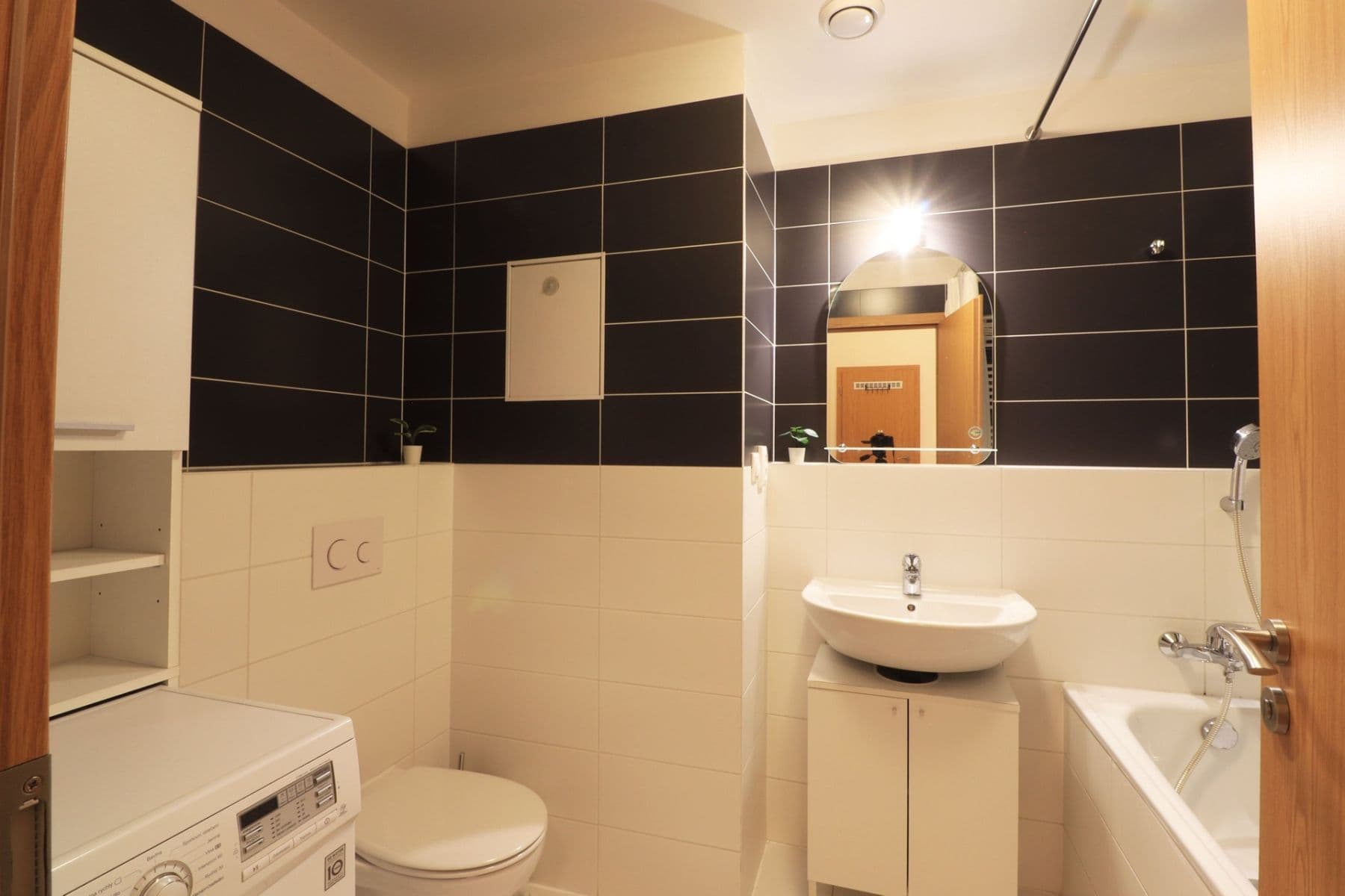 Pronájem bytu 2+kk 56 m², Březenská, Praha, Praha Pronájem bytu 2+kk 56 m², Březenská, Praha, Praha