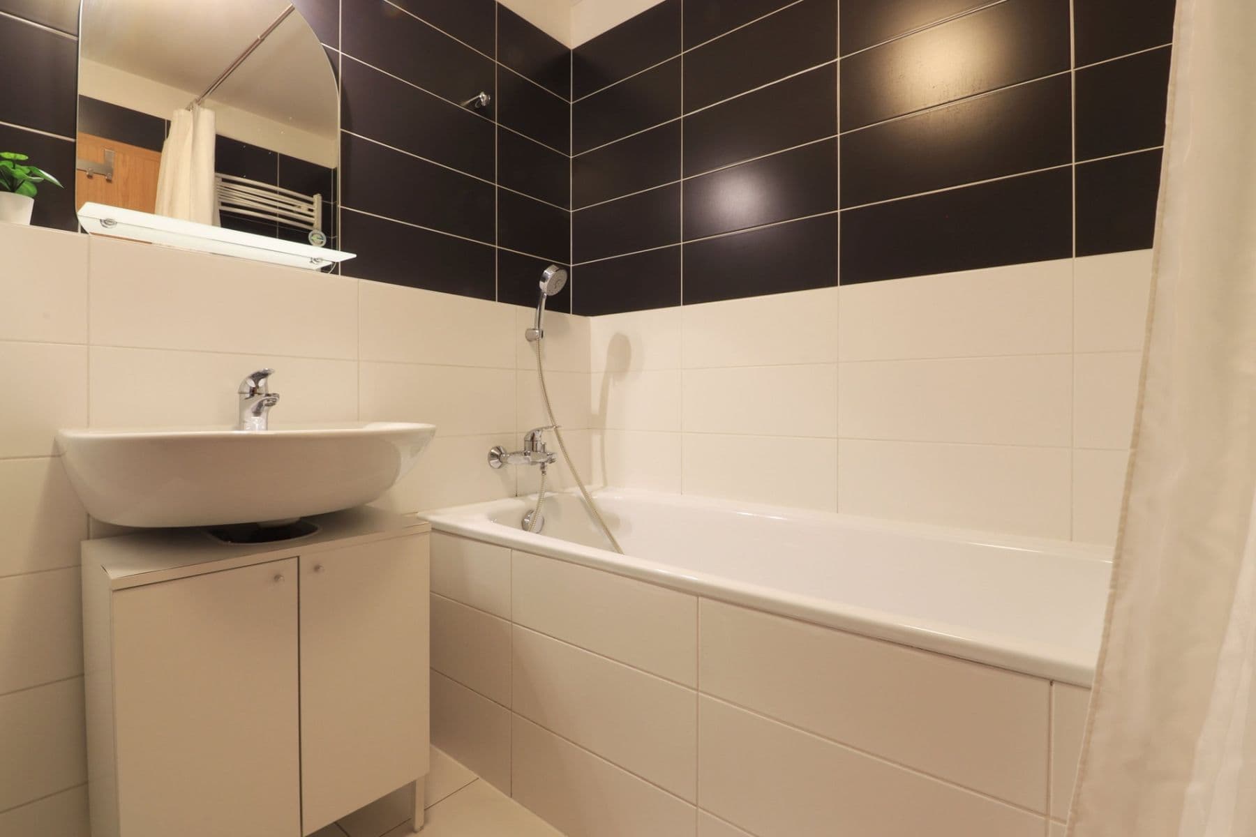 Pronájem bytu 2+kk 56 m², Březenská, Praha, Praha Pronájem bytu 2+kk 56 m², Březenská, Praha, Praha