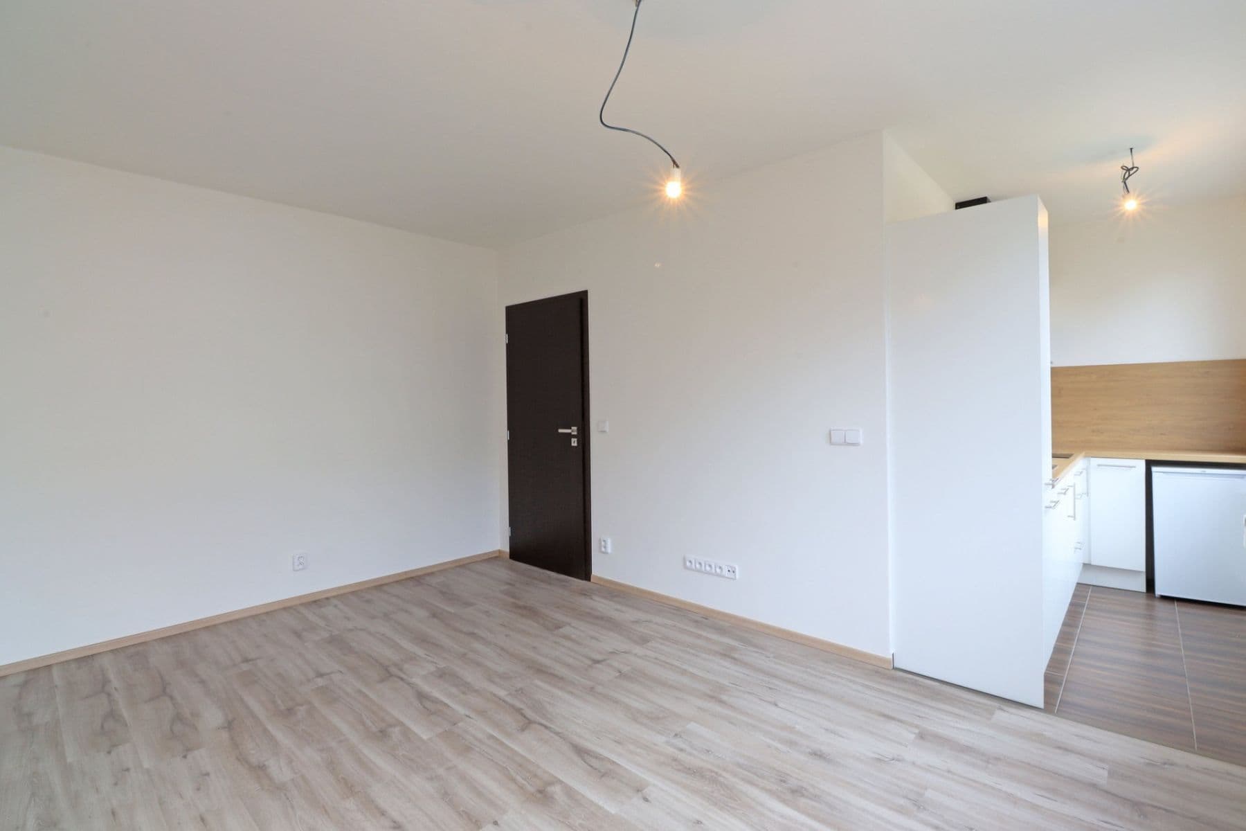 Pronájem bytu 1+kk 27 m², Ostravská, Kladno, Středočeský kraj Pronájem bytu 1+kk 27 m², Ostravská, Kladno, Středočeský kraj