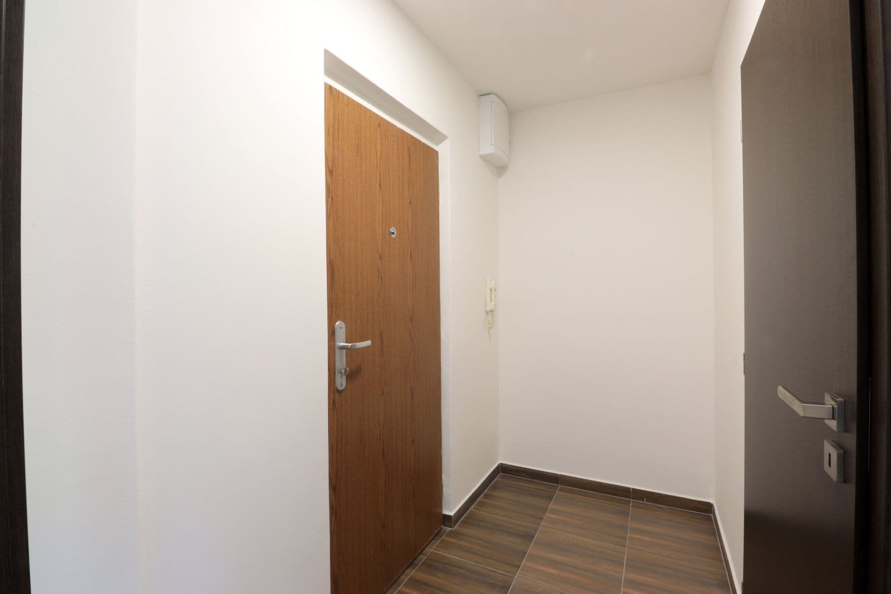 Pronájem bytu 1+kk 27 m², Ostravská, Kladno, Středočeský kraj Pronájem bytu 1+kk 27 m², Ostravská, Kladno, Středočeský kraj