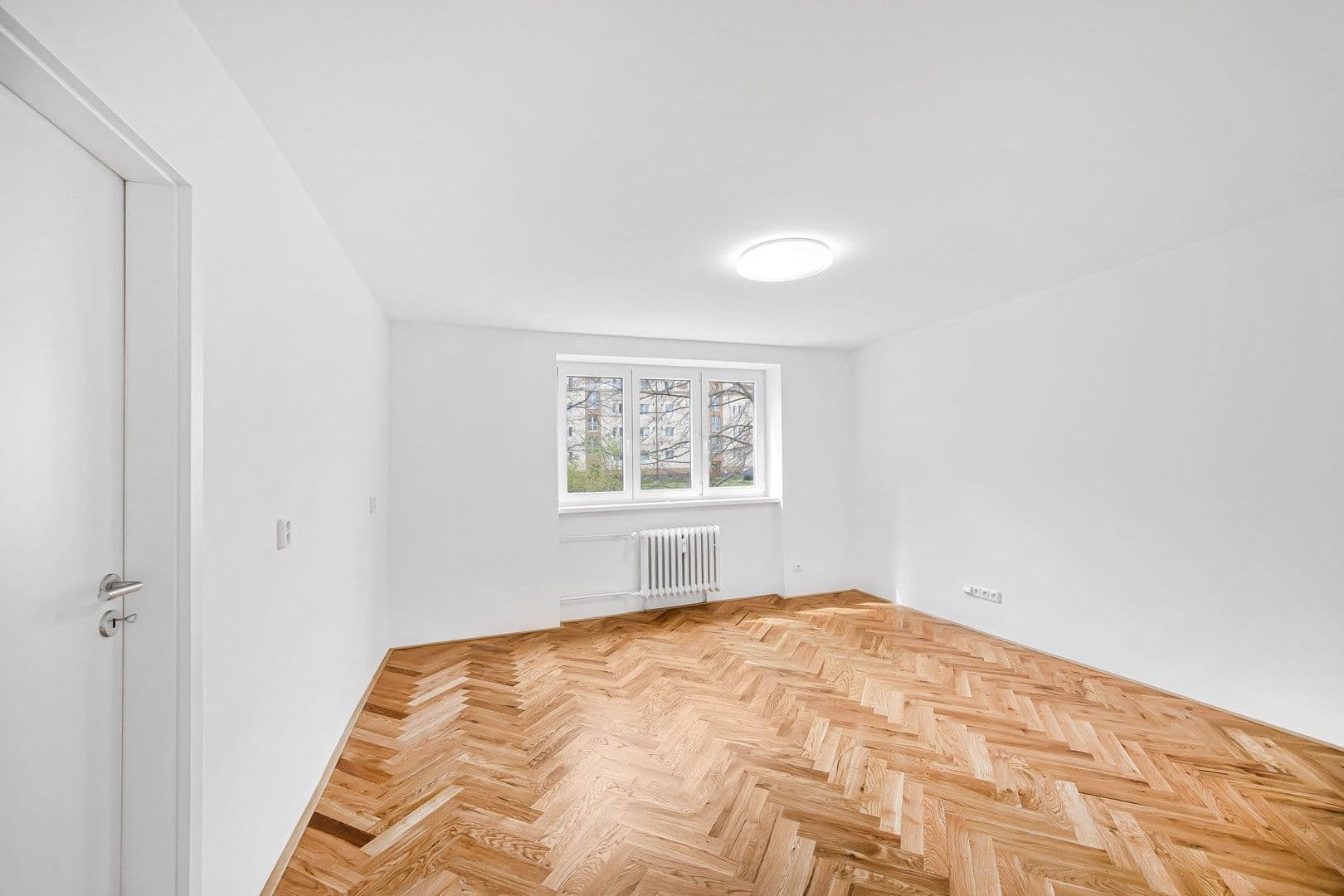 Pronájem bytu 2+1 55 m², Unhošťská, Kladno, Středočeský kraj Pronájem bytu 2+1 55 m², Unhošťská, Kladno, Středočeský kraj