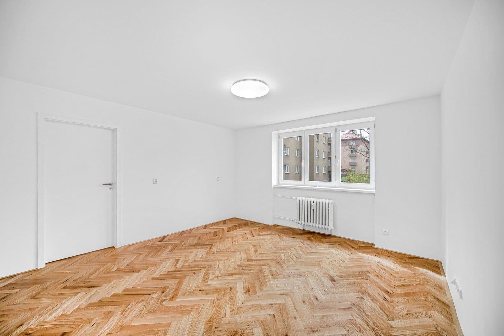 Pronájem bytu 2+1 55 m², Unhošťská, Kladno, Středočeský kraj Pronájem bytu 2+1 55 m², Unhošťská, Kladno, Středočeský kraj