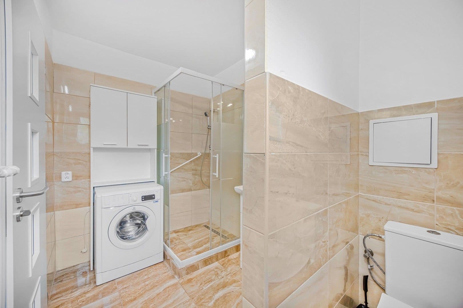 Pronájem bytu 2+1 55 m², Unhošťská, Kladno, Středočeský kraj Pronájem bytu 2+1 55 m², Unhošťská, Kladno, Středočeský kraj
