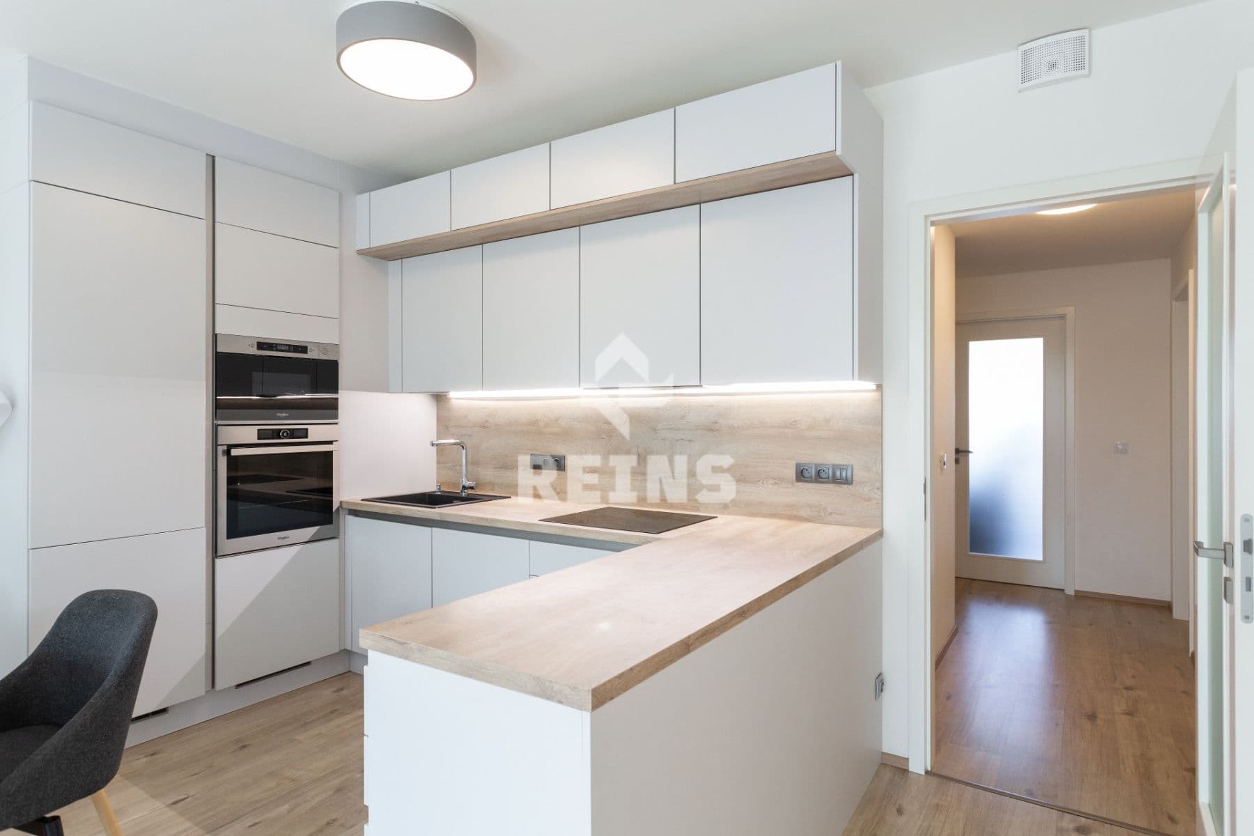 Prodej bytu 4+kk 140 m², Hornoměcholupská, Praha, Praha Prodej bytu 4+kk 140 m², Hornoměcholupská, Praha, Praha