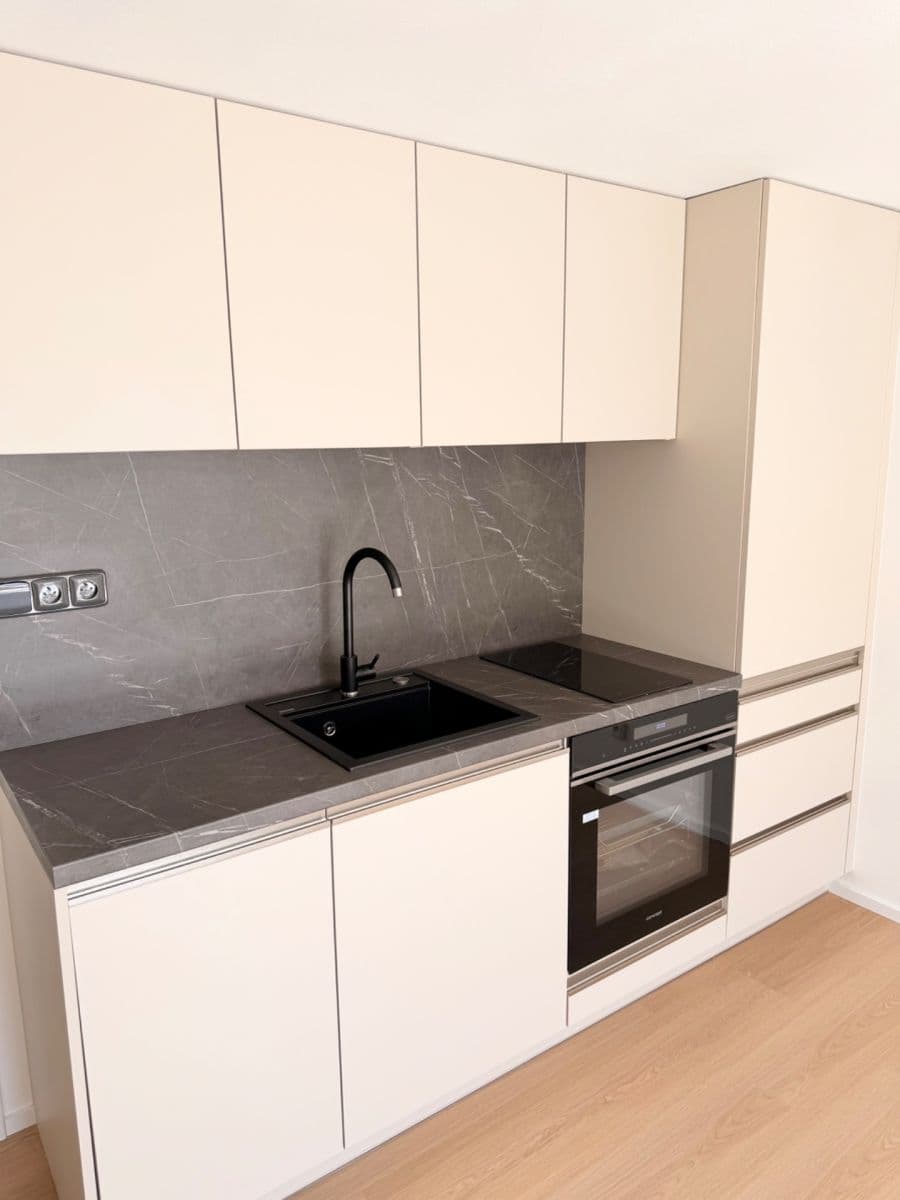 Pronájem bytu 3+kk 45 m², Končinská, Litomyšl, Pardubický kraj Pronájem bytu 3+kk 45 m², Končinská, Litomyšl, Pardubický kraj